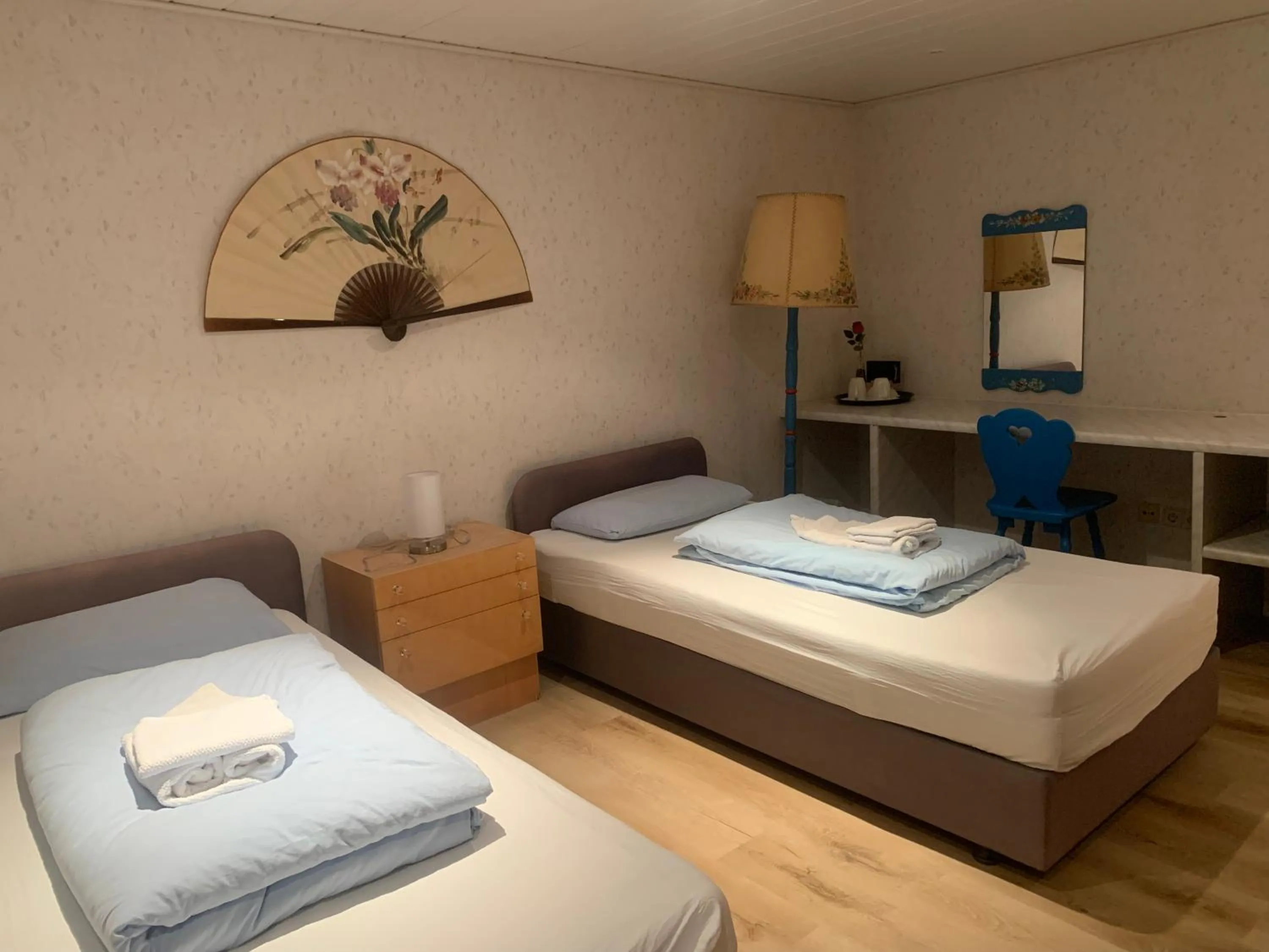 Bed in China Restaurant Hotel Lotus