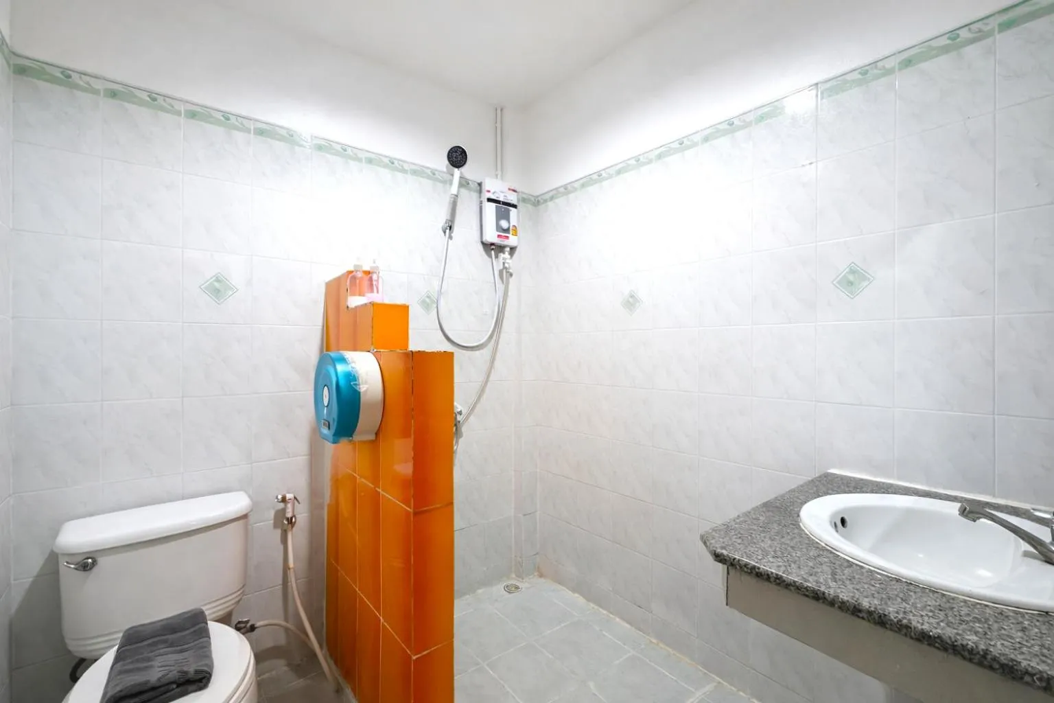 Bathroom in Phi Phi Chang Grand Resort