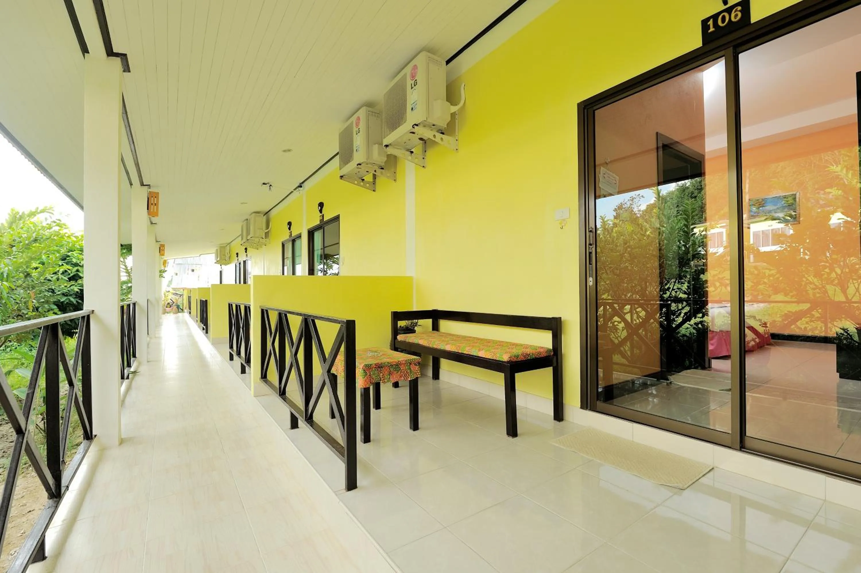 Balcony/Terrace in Phi Phi Chang Grand Resort