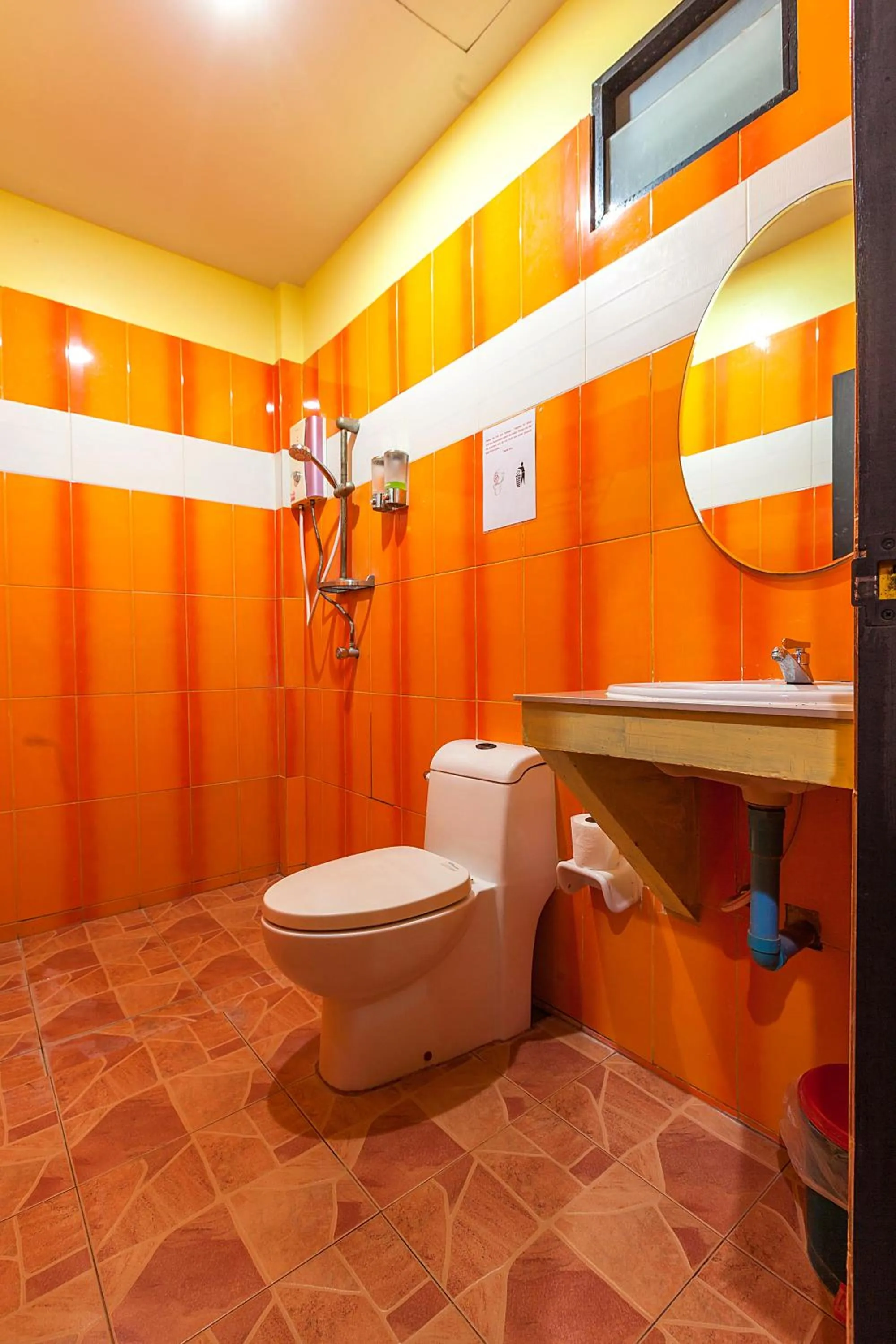 Bathroom in Phi Phi Chang Grand Resort