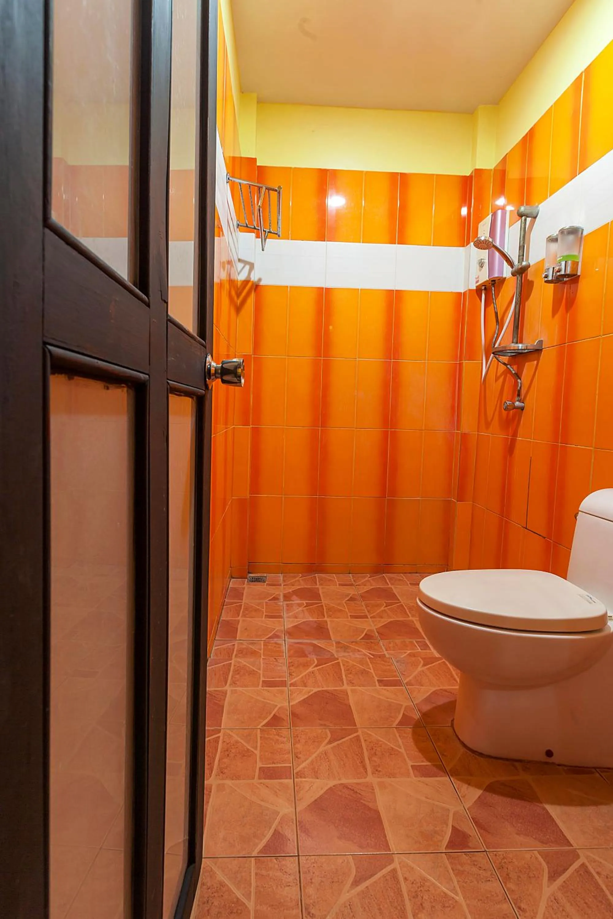 Bathroom in Phi Phi Chang Grand Resort