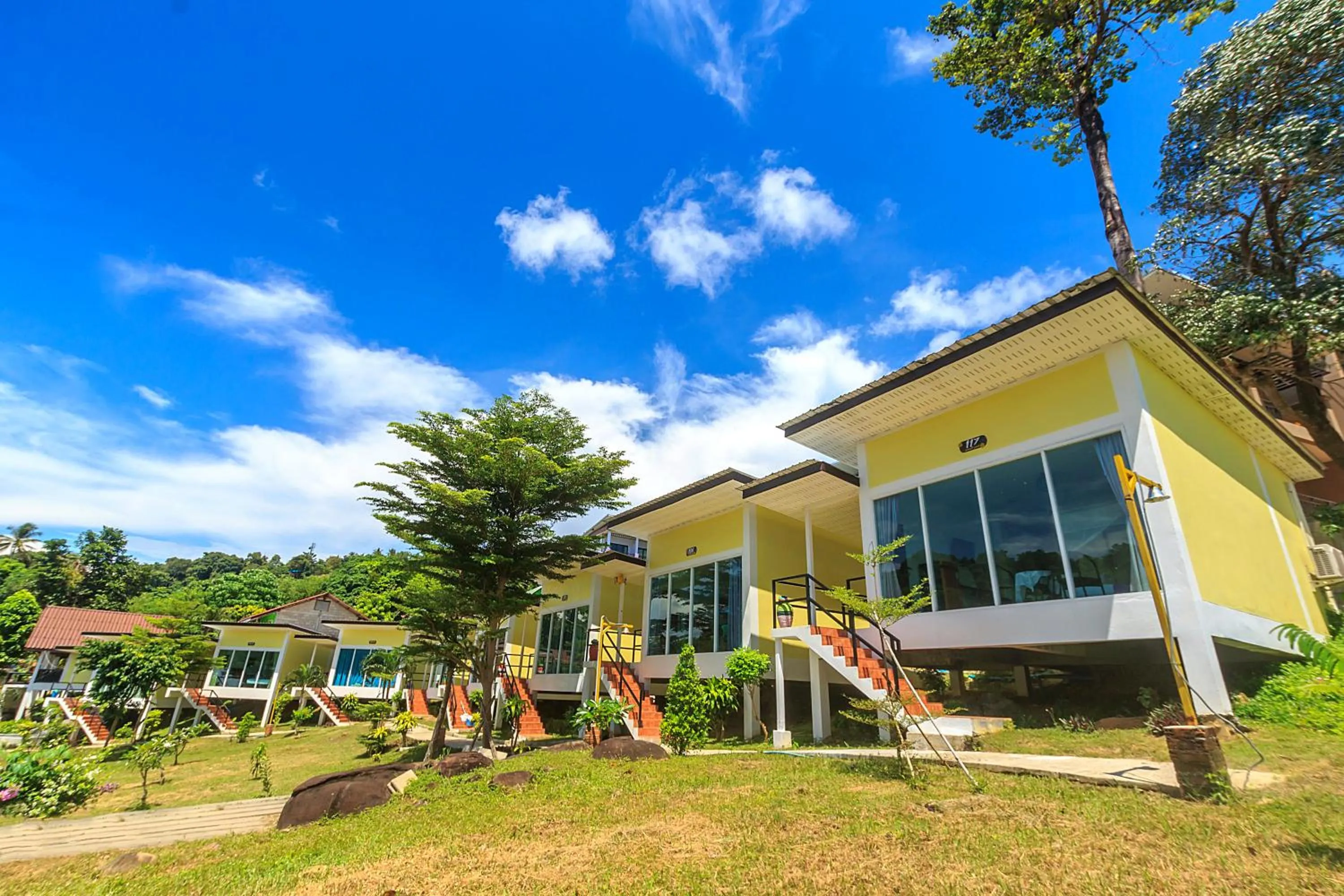 Property building in Phi Phi Chang Grand Resort