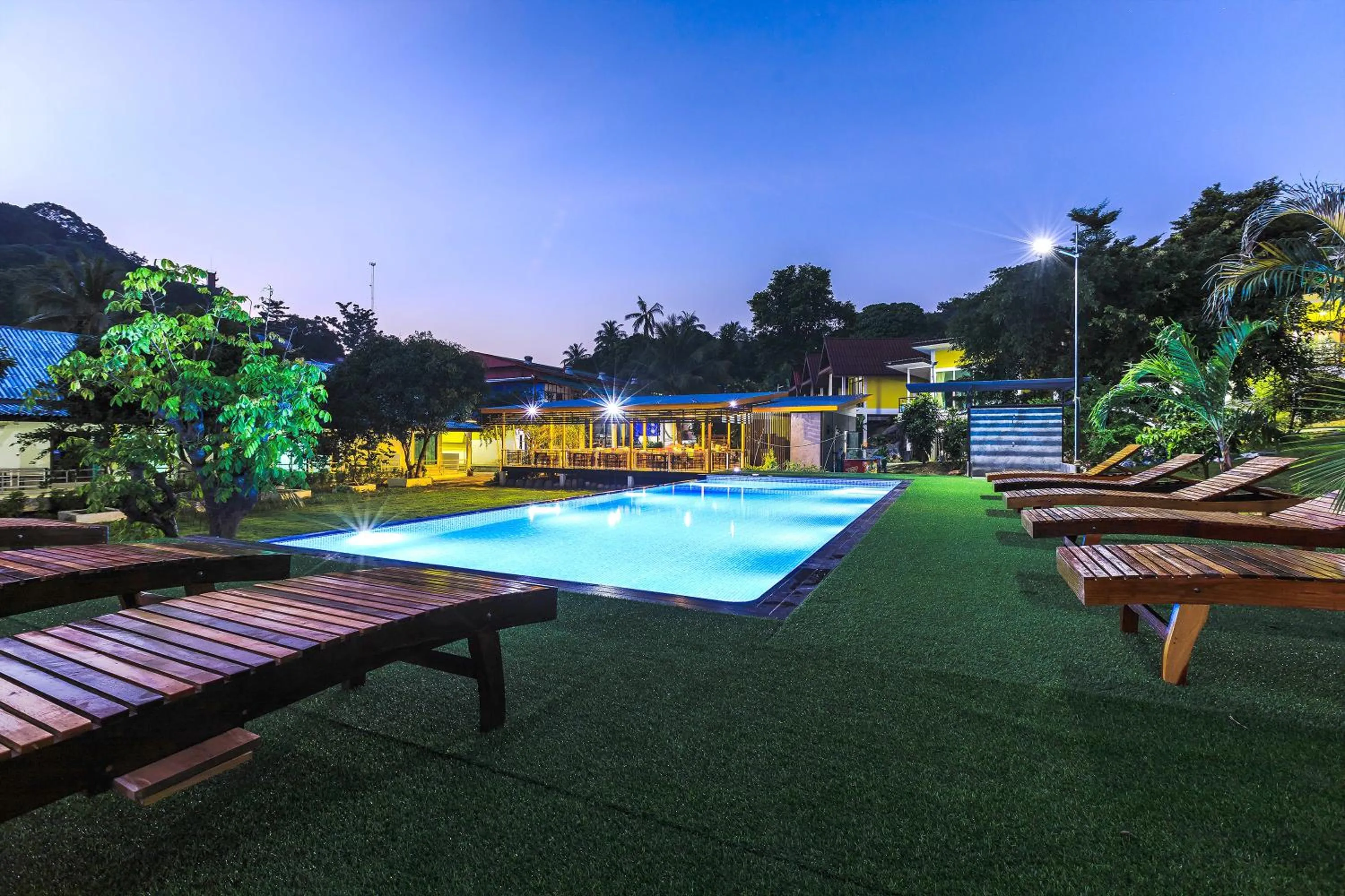 Phi Phi Chang Grand Resort