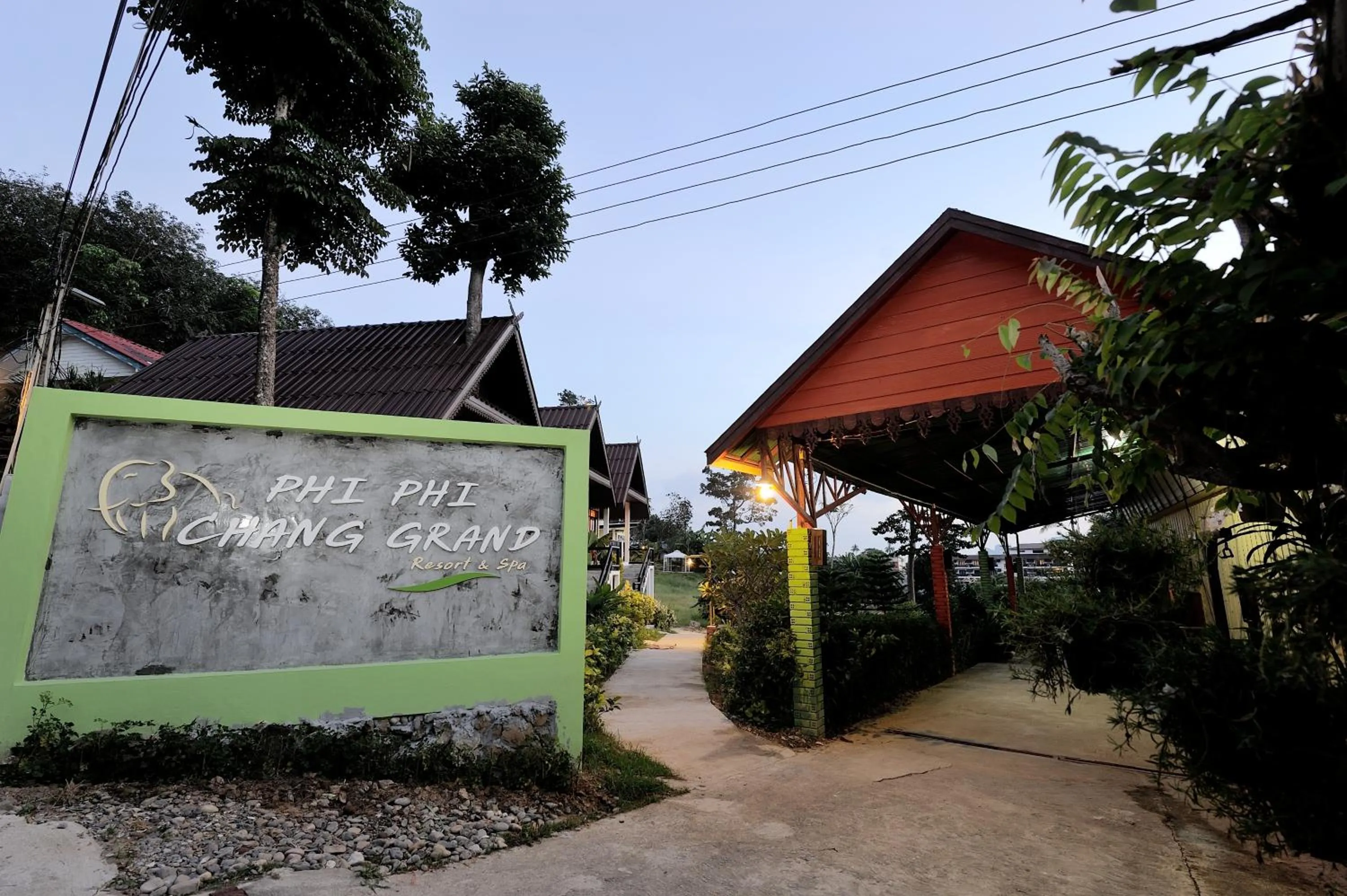 Facade/entrance in Phi Phi Chang Grand Resort