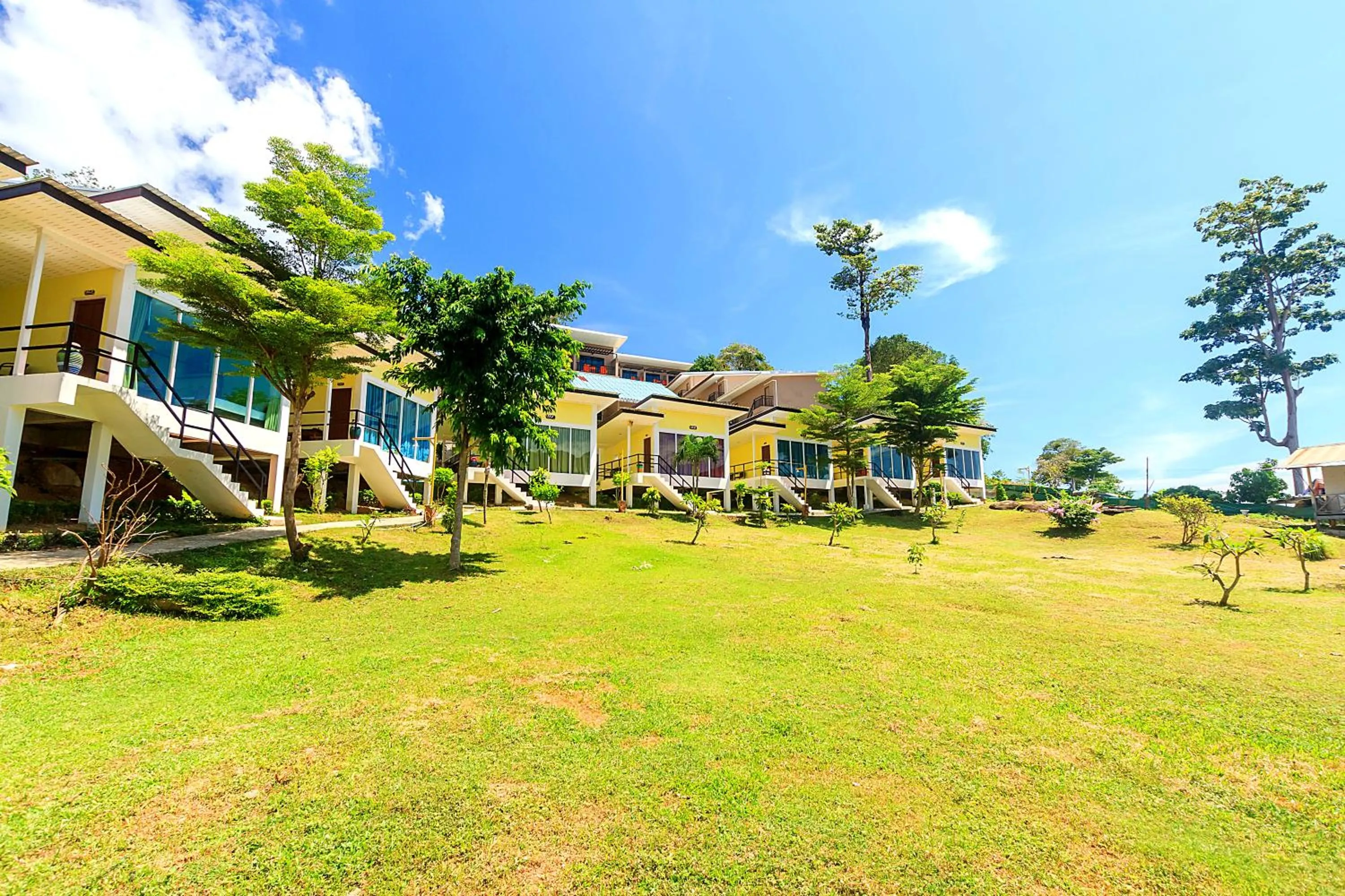 Property building in Phi Phi Chang Grand Resort