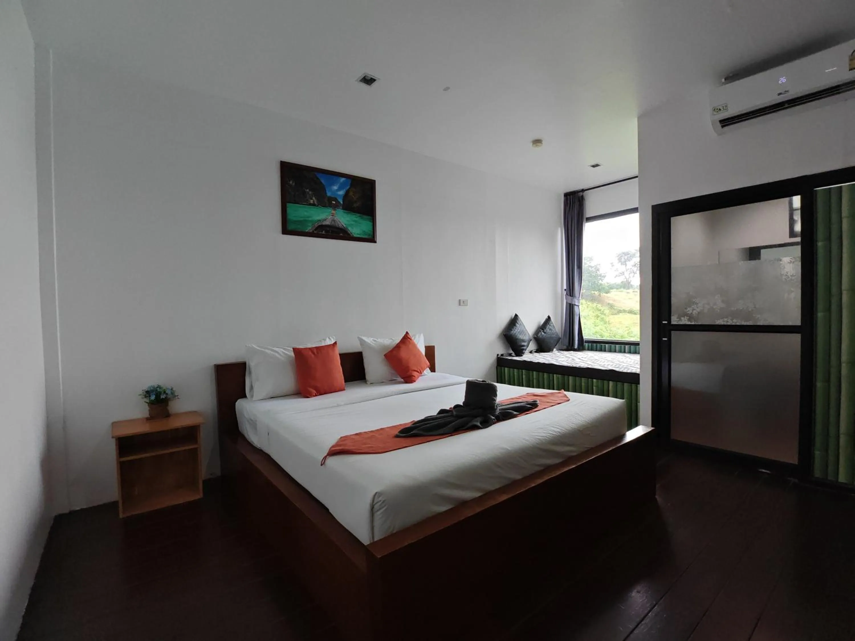 Bed in Phi Phi Chang Grand Resort