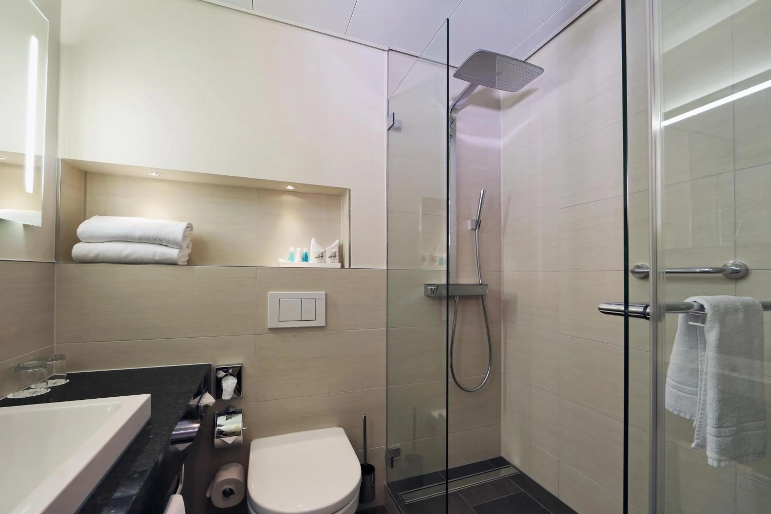 Bathroom in Hotel St.Gotthard