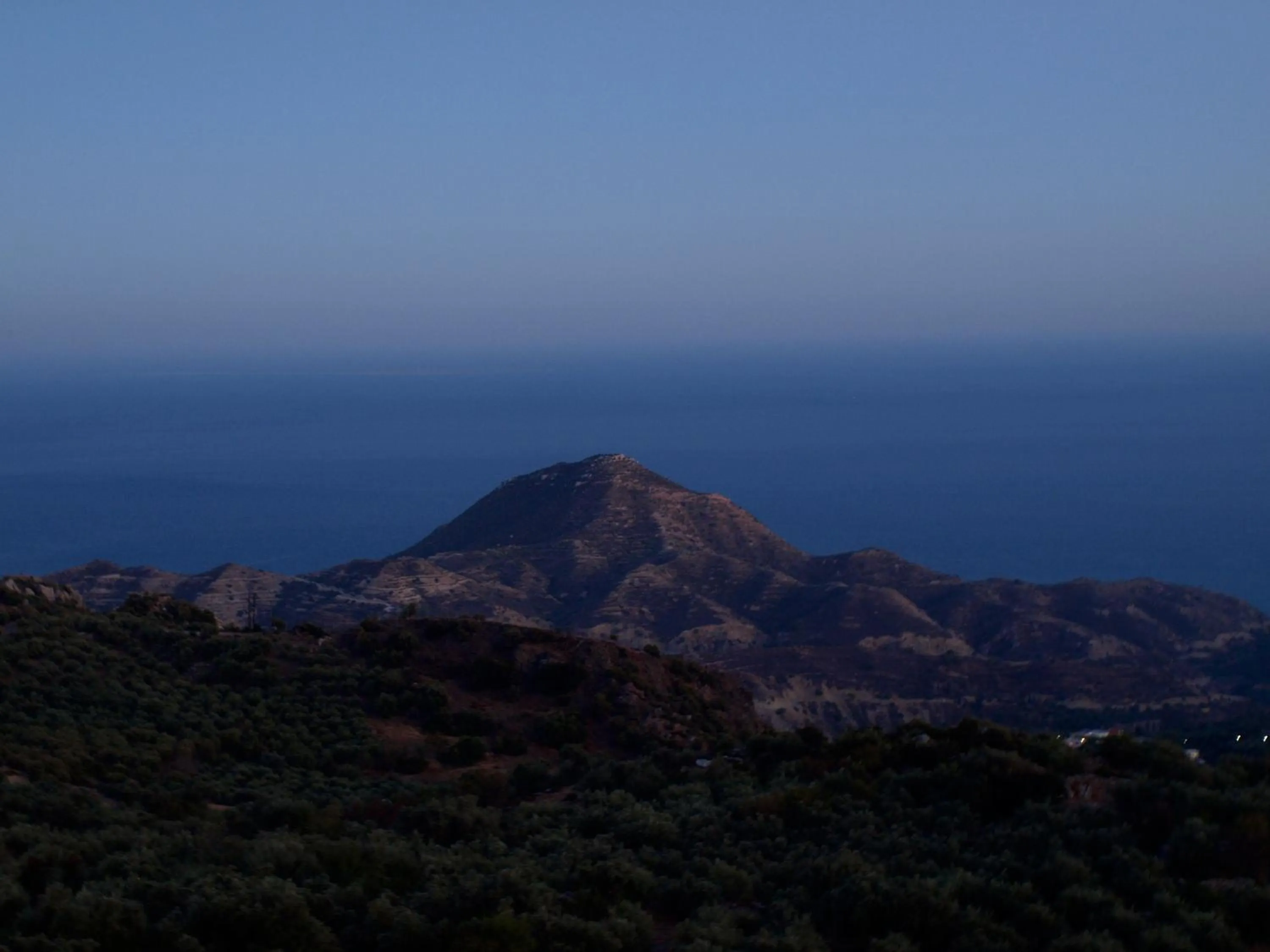 Hiking in Sarikampos Beach