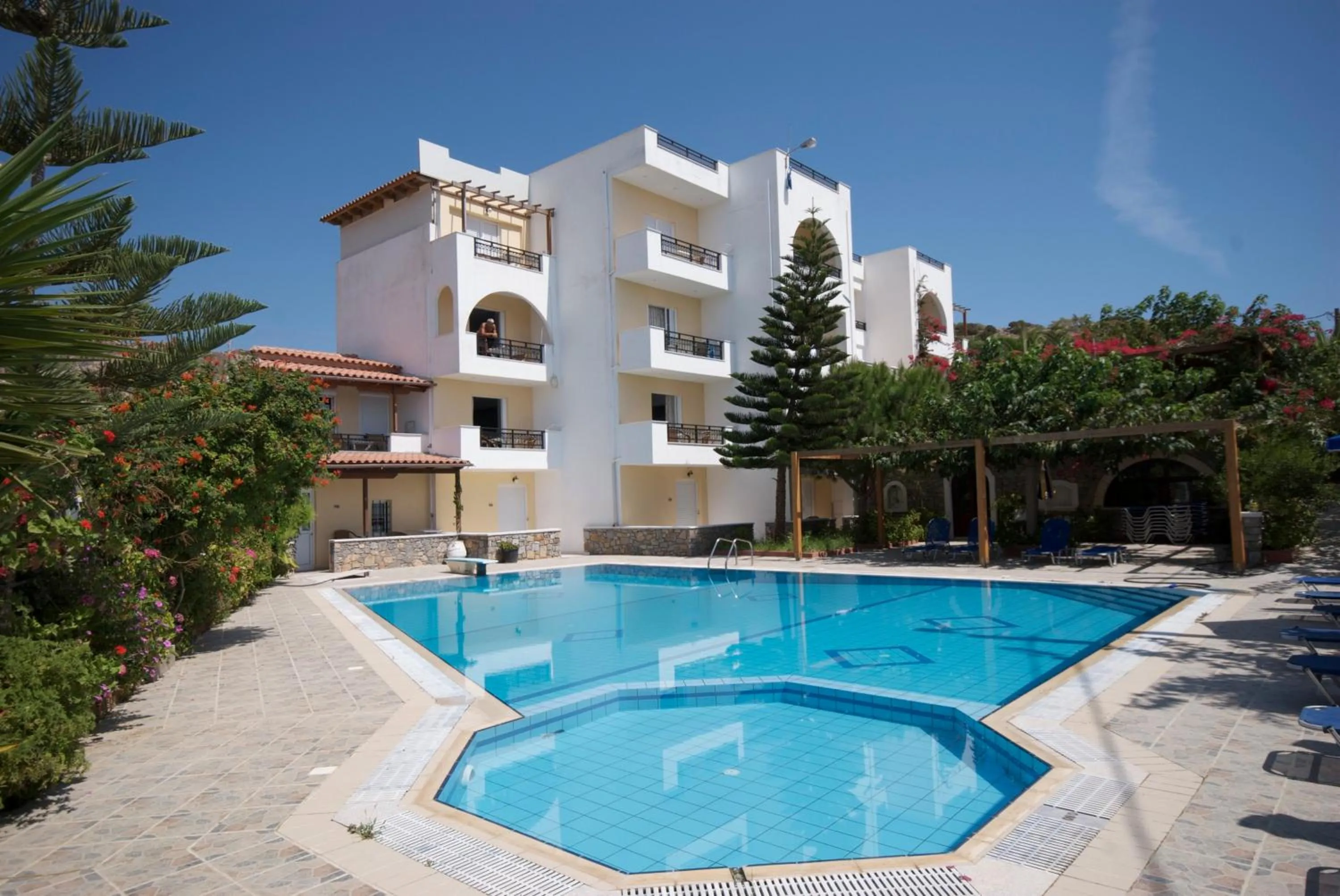Swimming pool in Sarikampos Beach