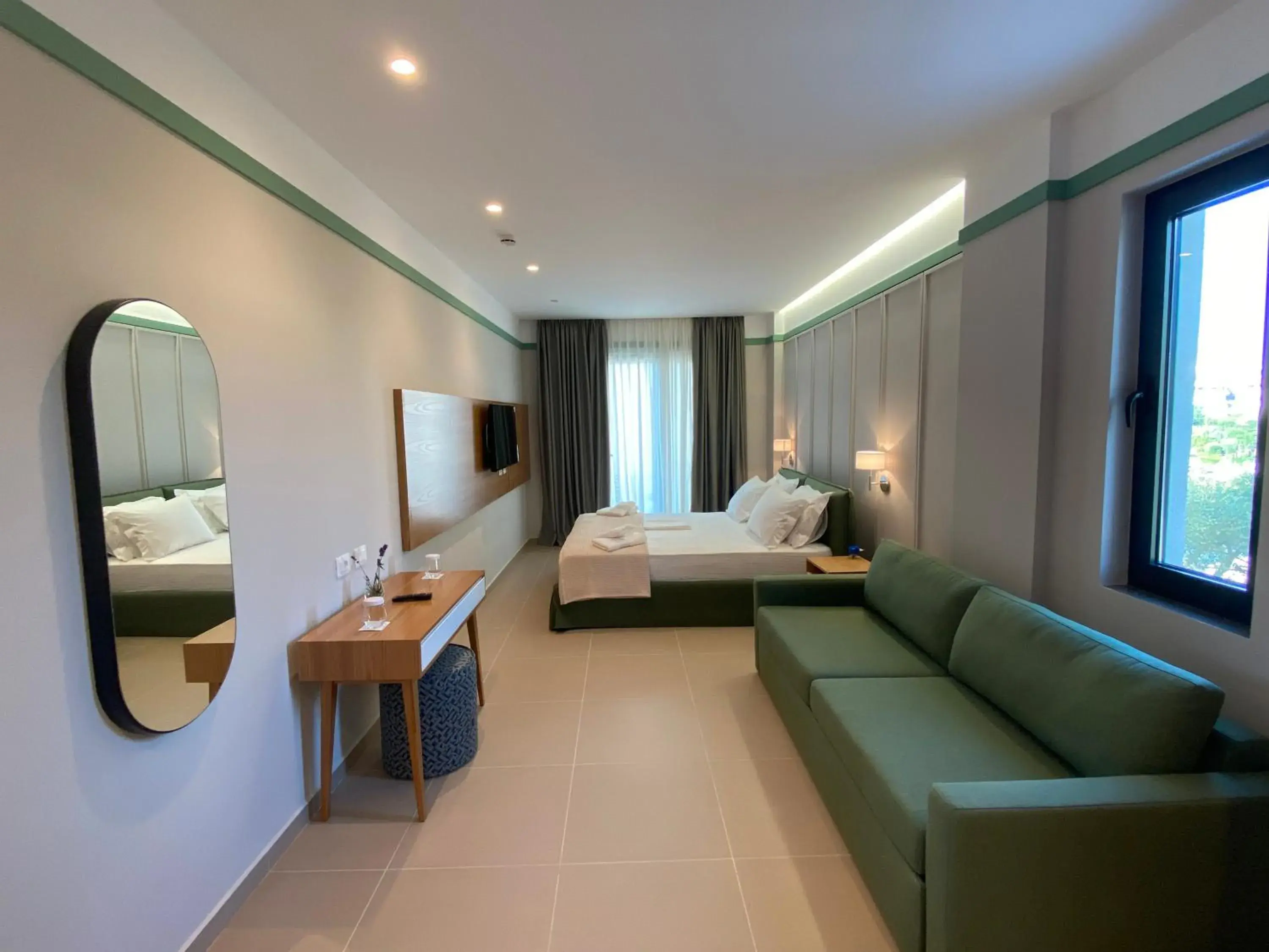 Deluxe Family Suite in Hotel Olive Ksamil Deluxe Family Suite in Hotel Olive Ksamil