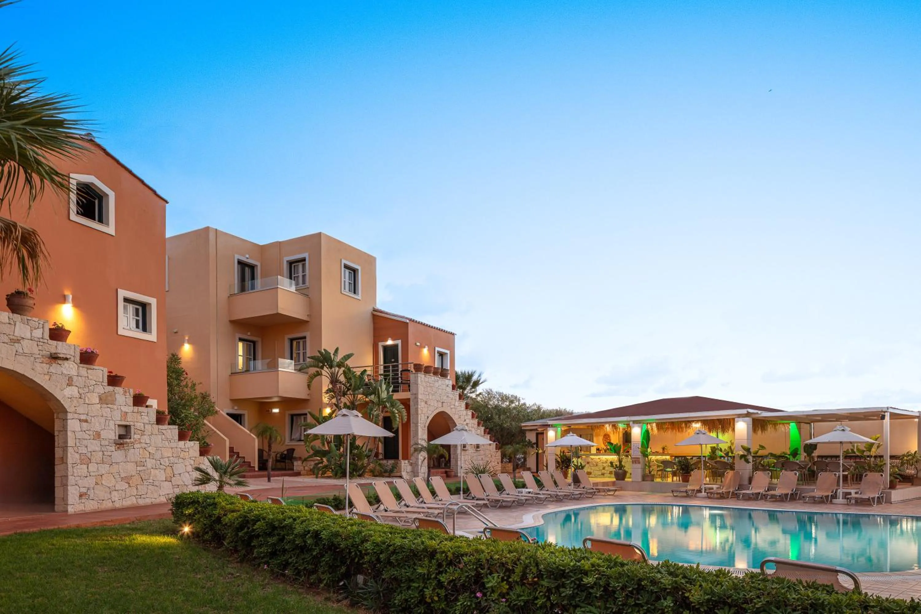 Pool view in Dia Apartments