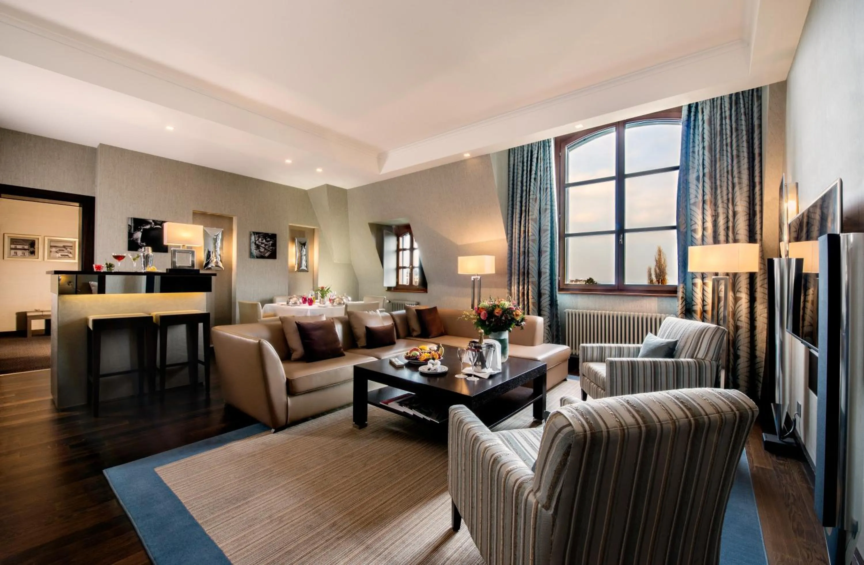 Living room in Hôtel Métropole Genève