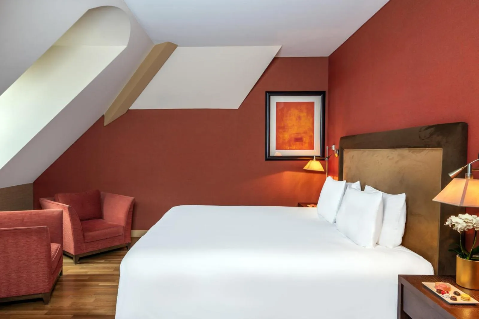 Bed in Hôtel Résidence Parc des Eaux Vives