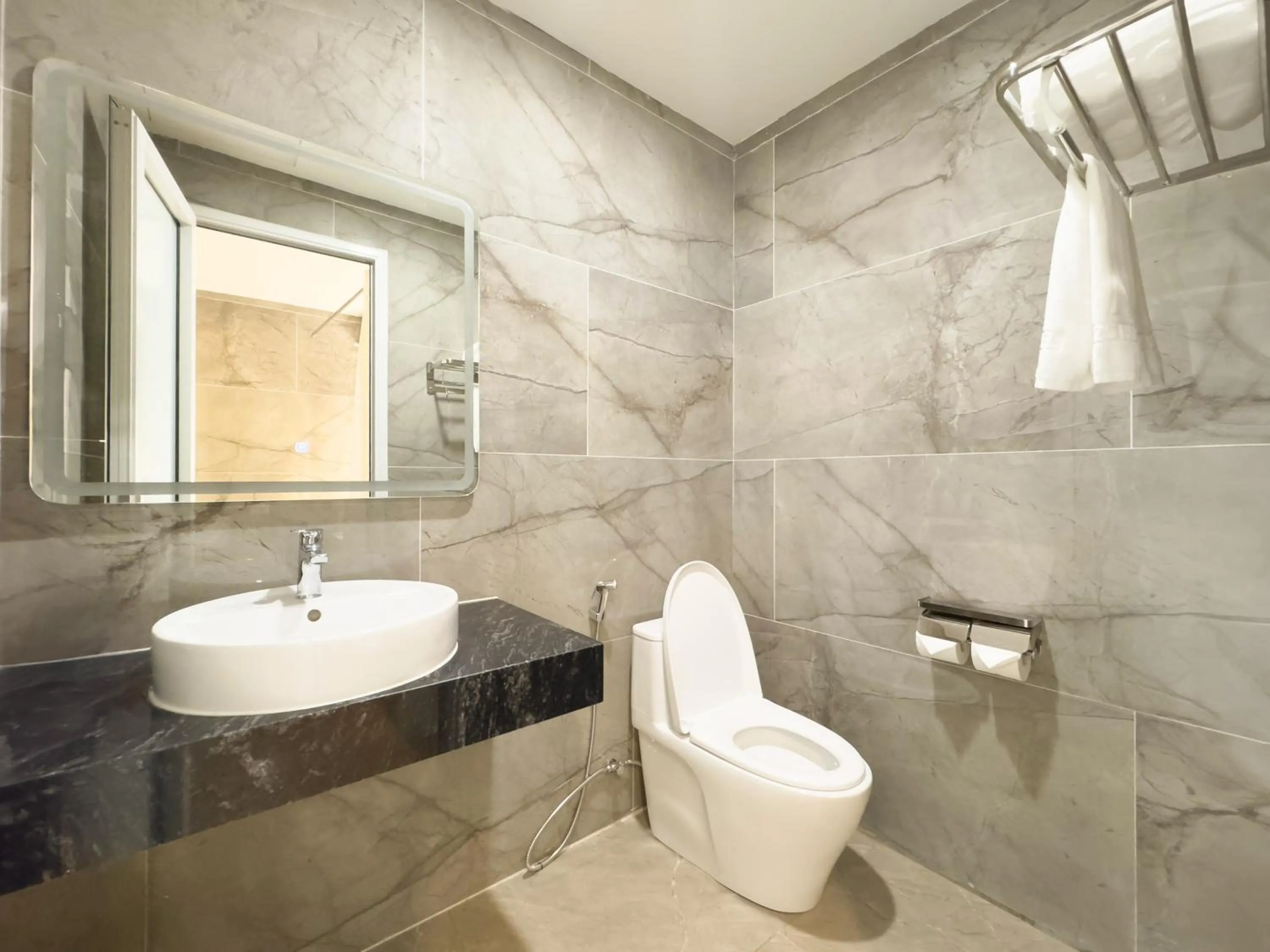 Shower in A25 Hotel - 29 Thác Bạc - Sapa