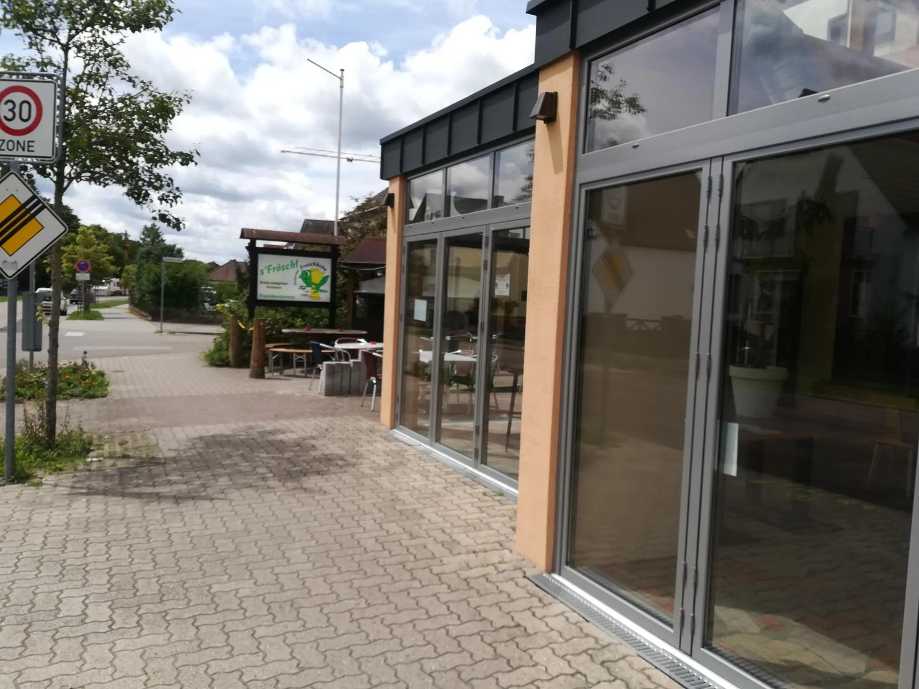 Property logo or sign in Brauhaus Fröschl