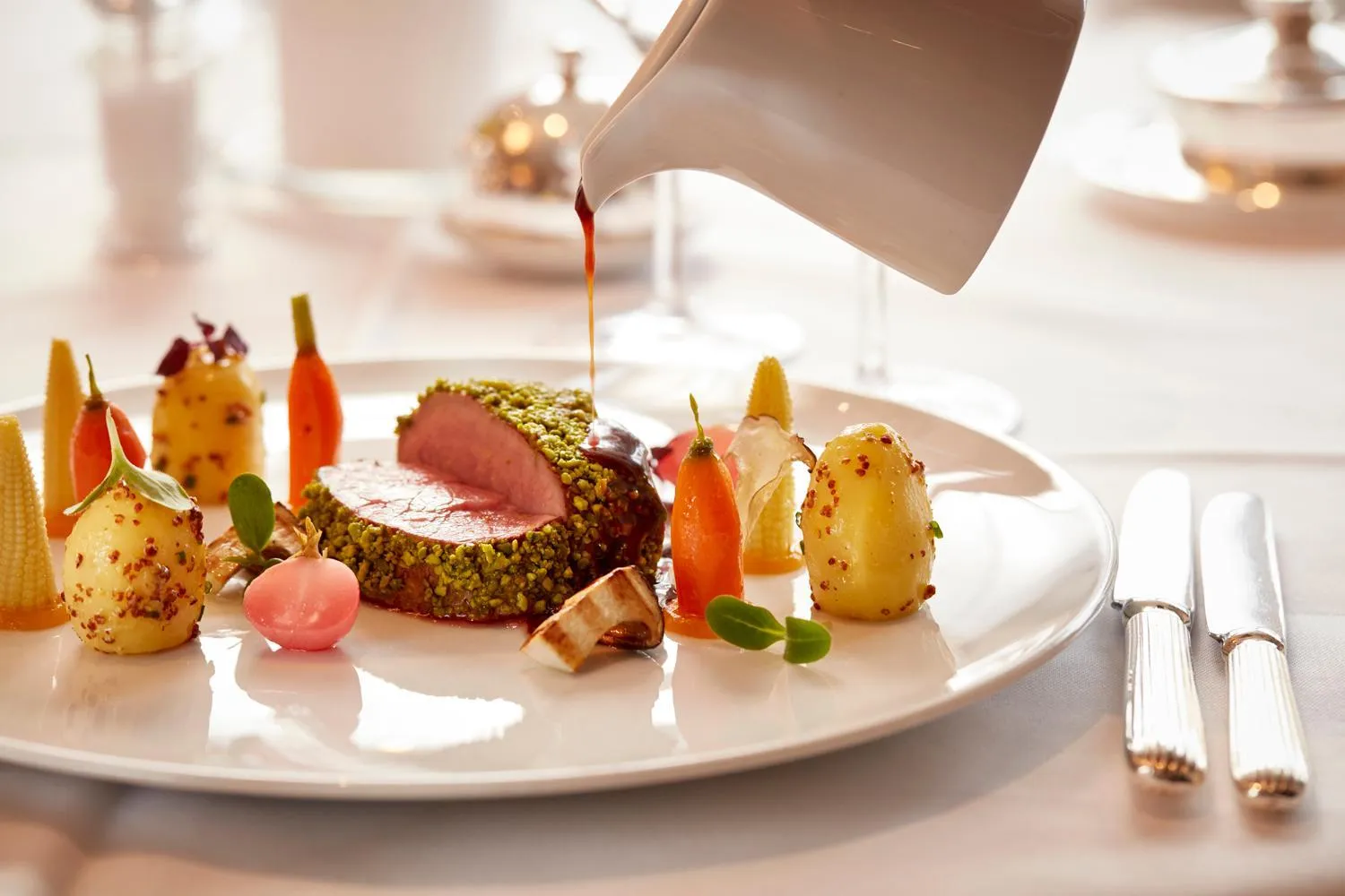 Restaurant/places to eat in Hotel Schweizerhof Zürich