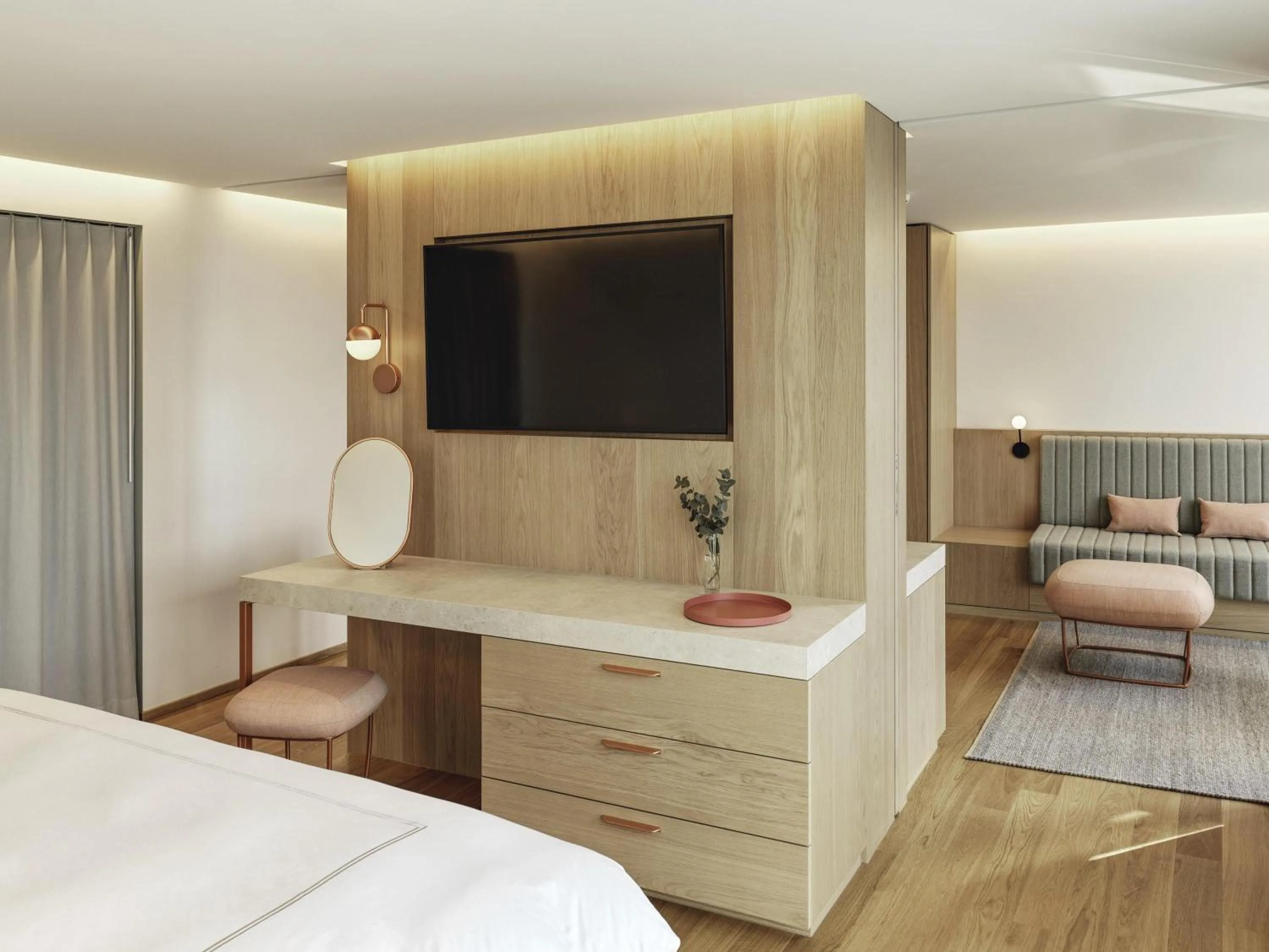 Bedroom, Bed in Swissôtel Kursaal Bern