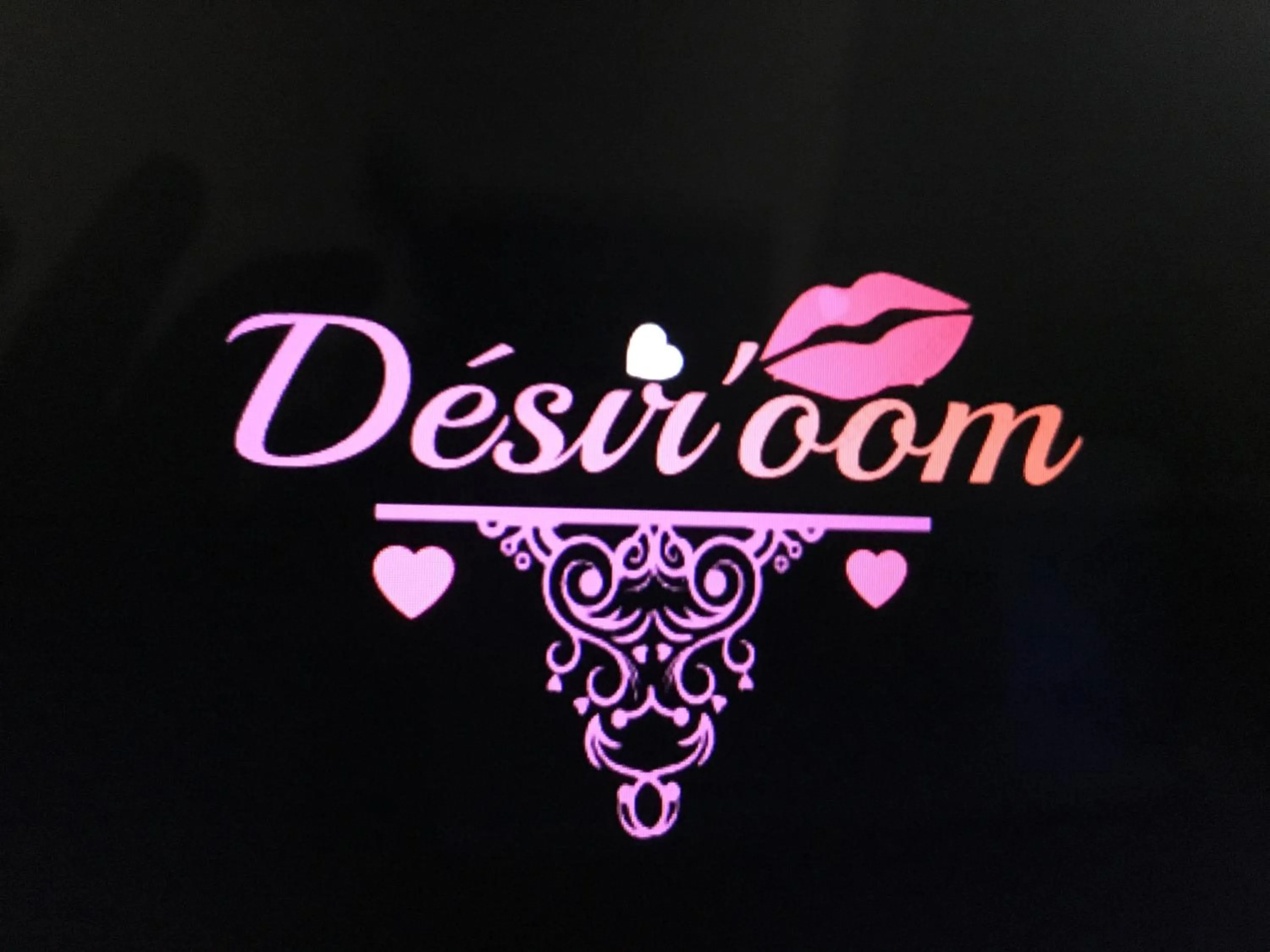 Property logo or sign in Désir'ôôm