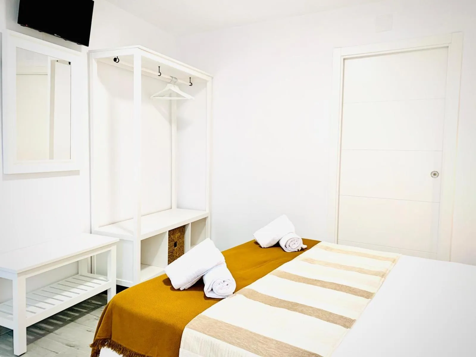 Bed in Apartamentos Villas Romanas