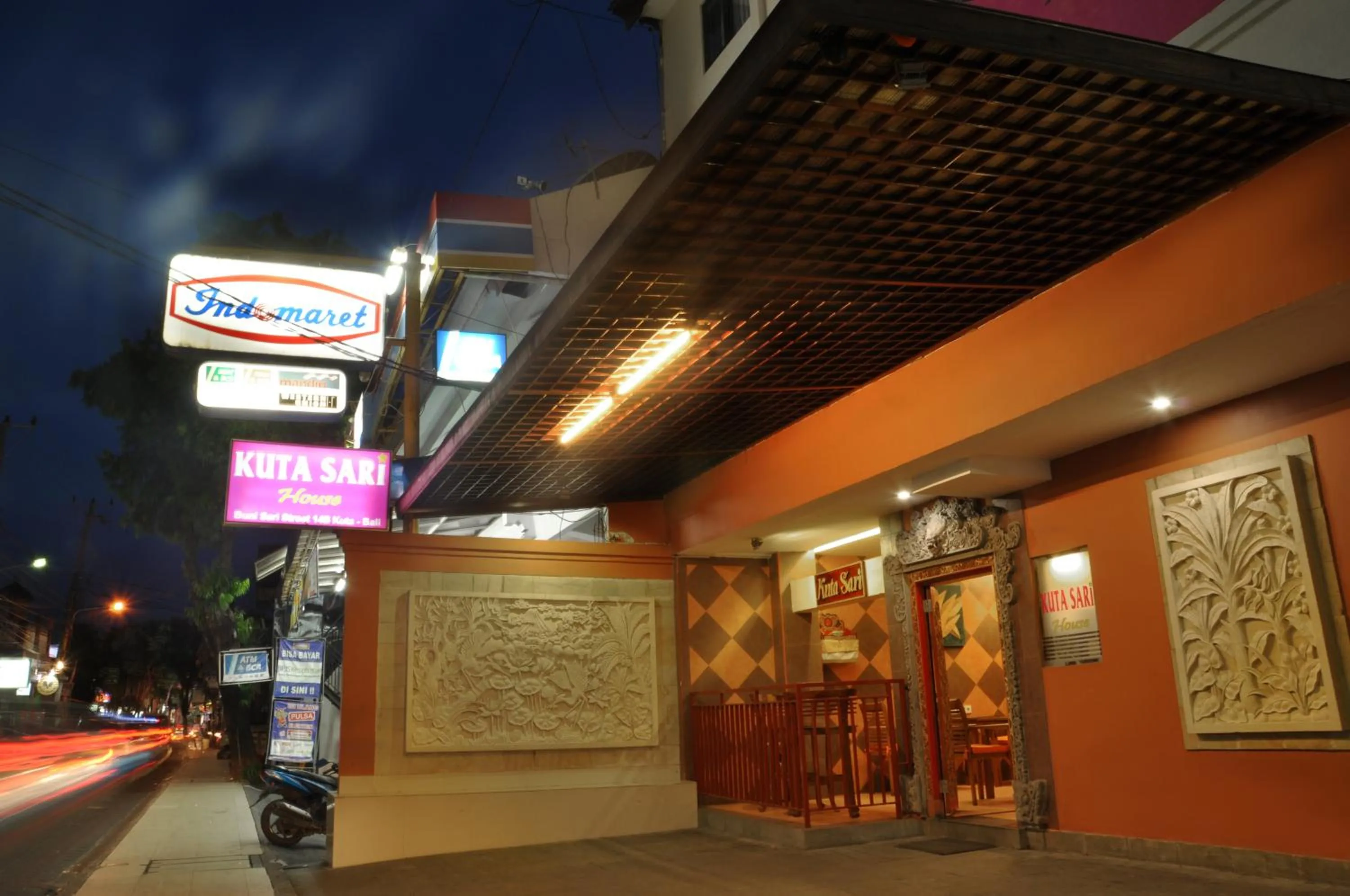 Property building in Kuta Sari House