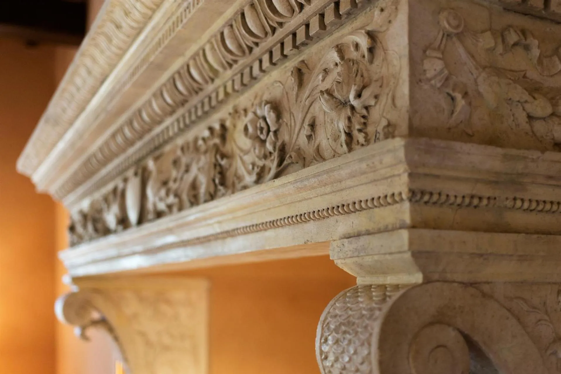 Property building in Castello di Baccaresca