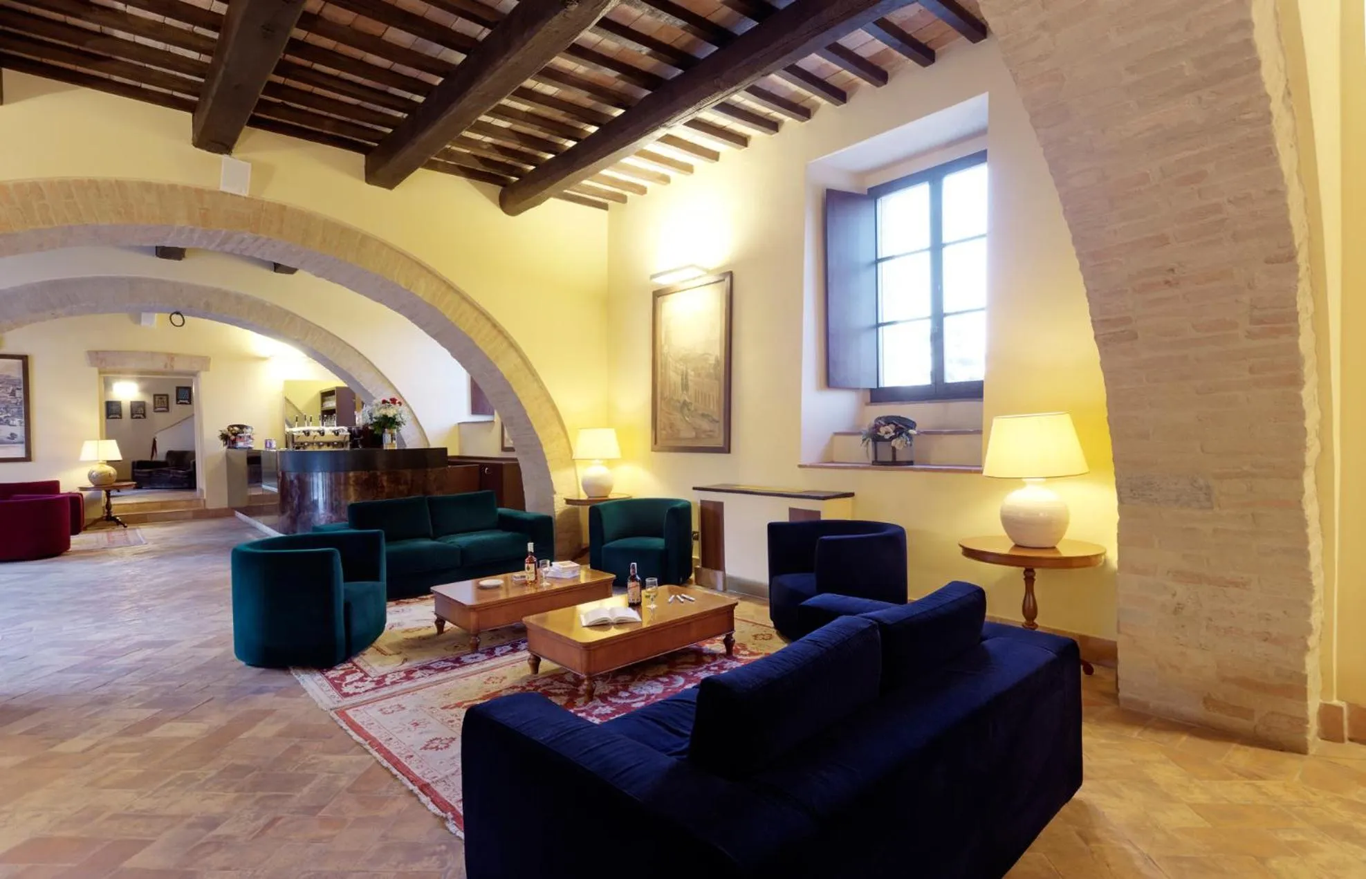 Property building in Castello di Baccaresca