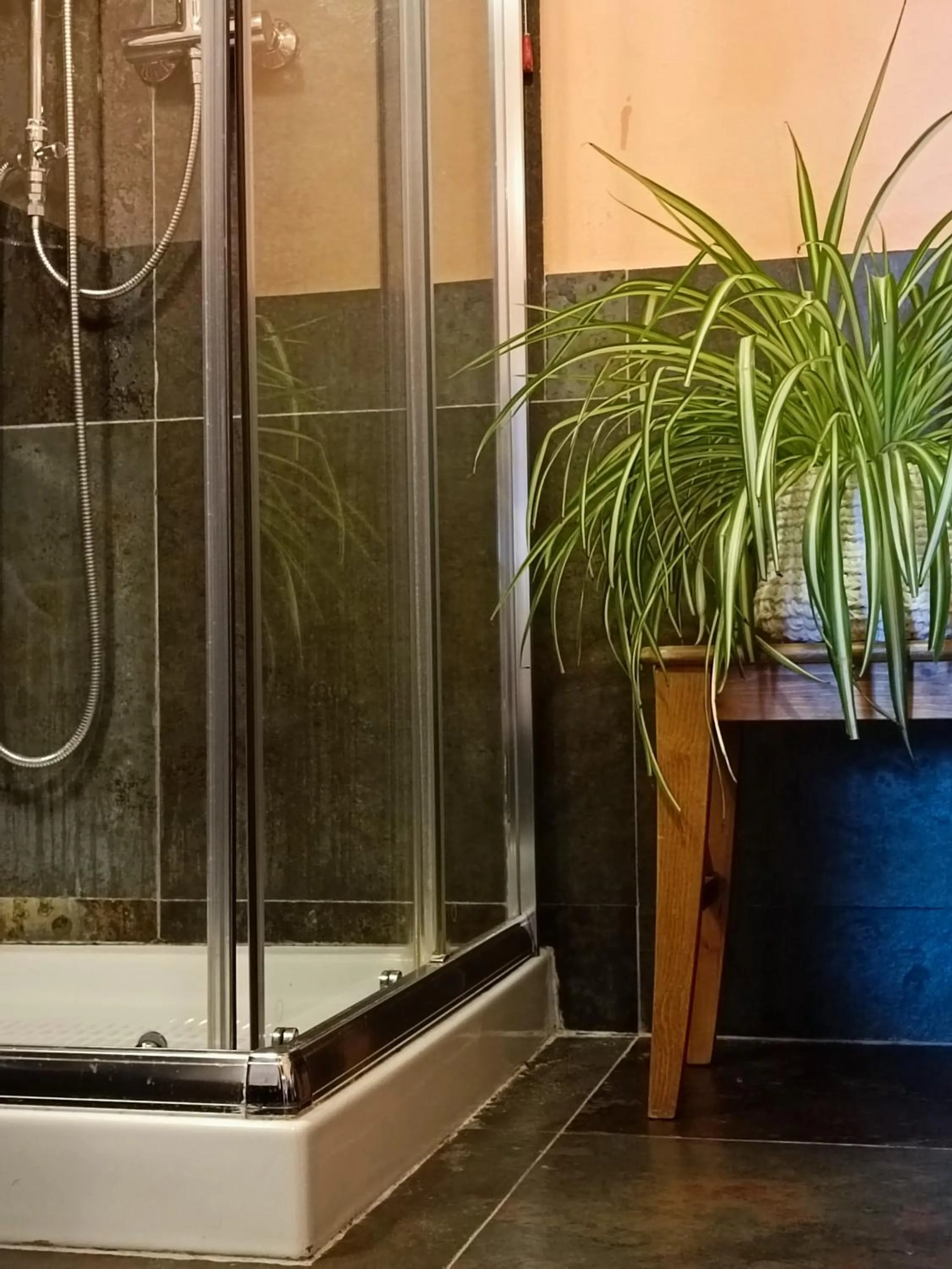 Shower in Castello di Baccaresca