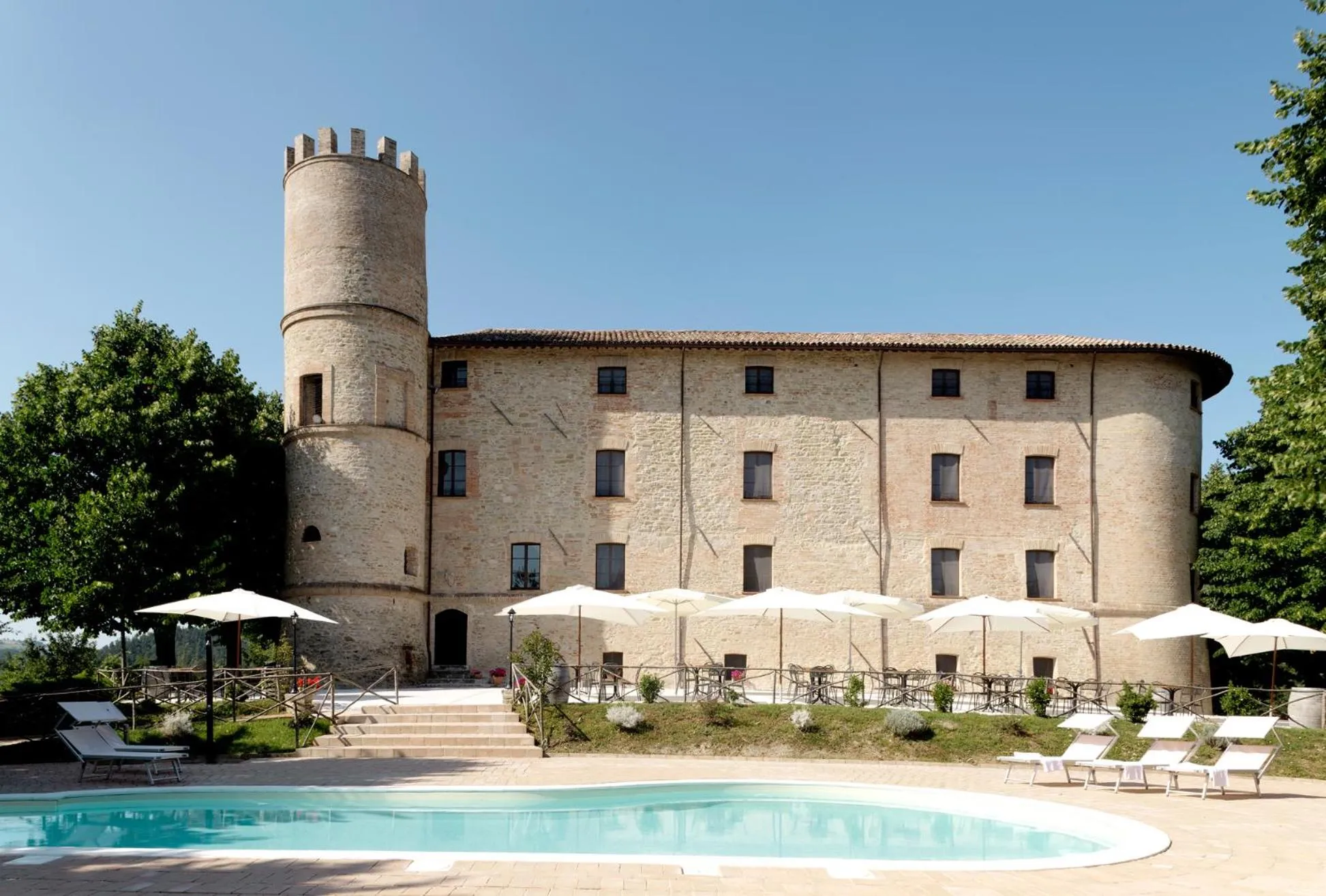 Property building in Castello di Baccaresca