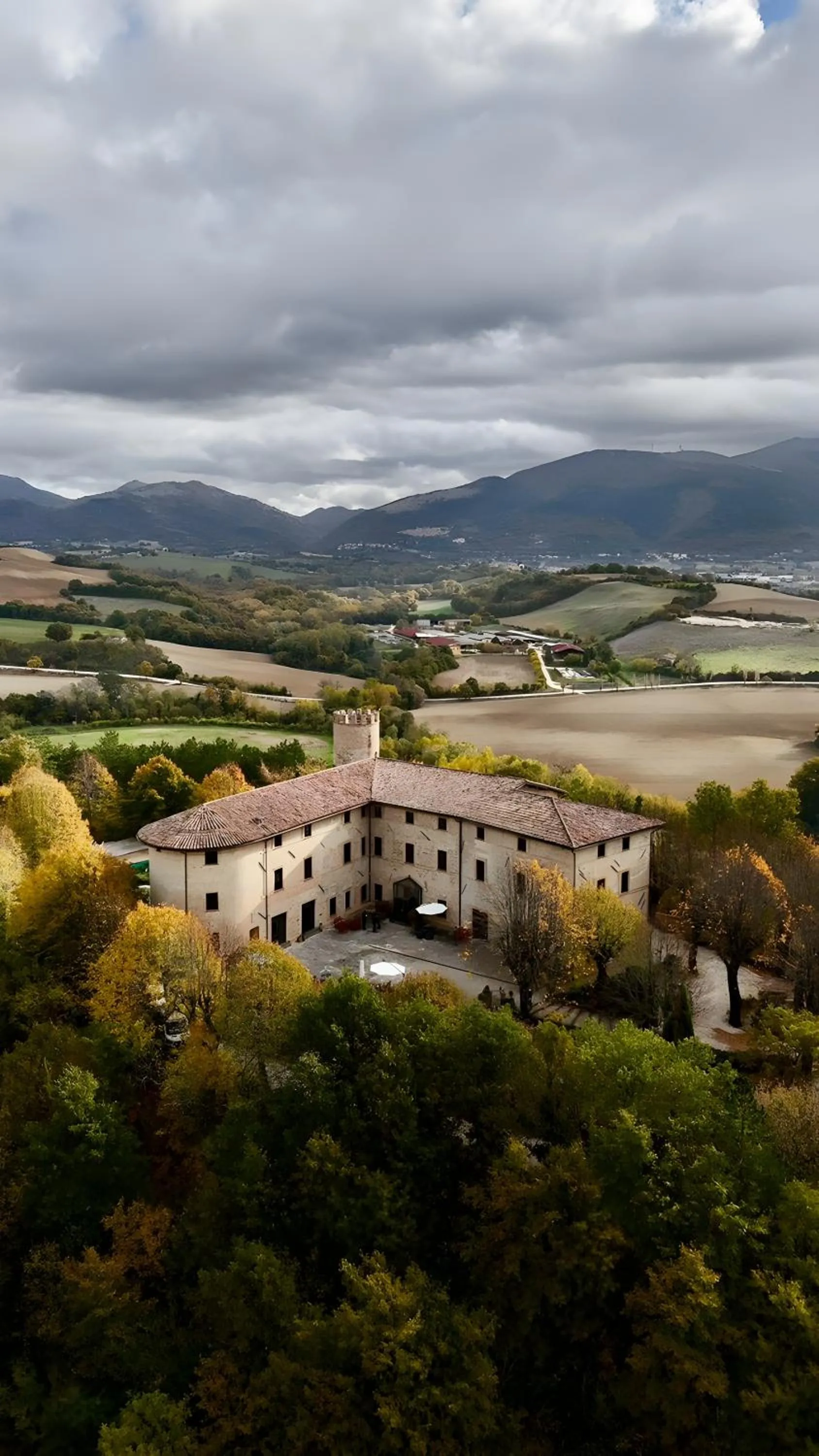 Property building in Castello di Baccaresca
