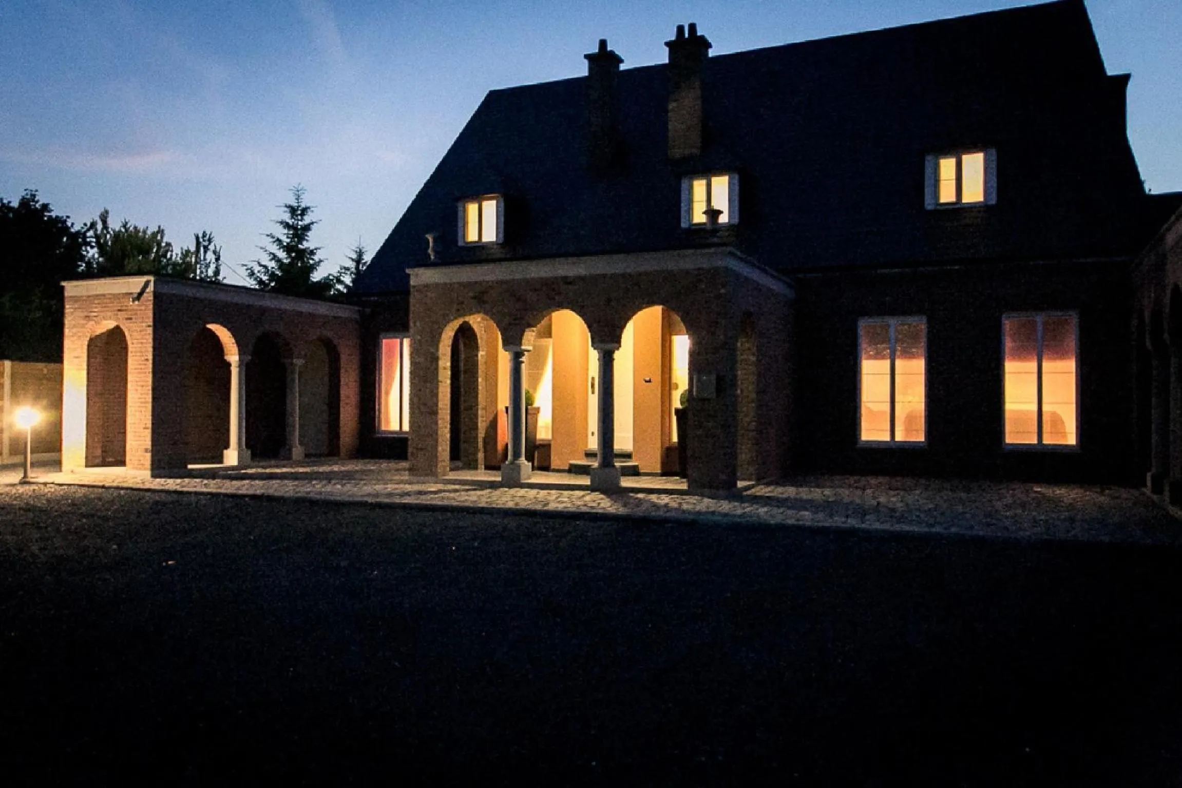 Facade/entrance in VillaluX