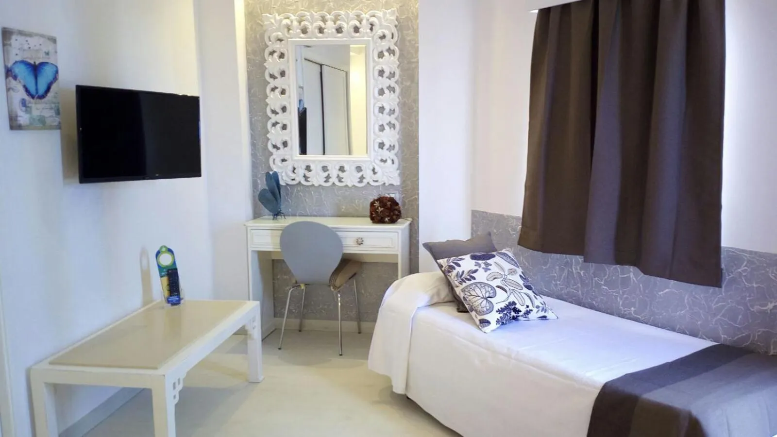 Photo of the whole room, Bed in Hotel Sun Holidays