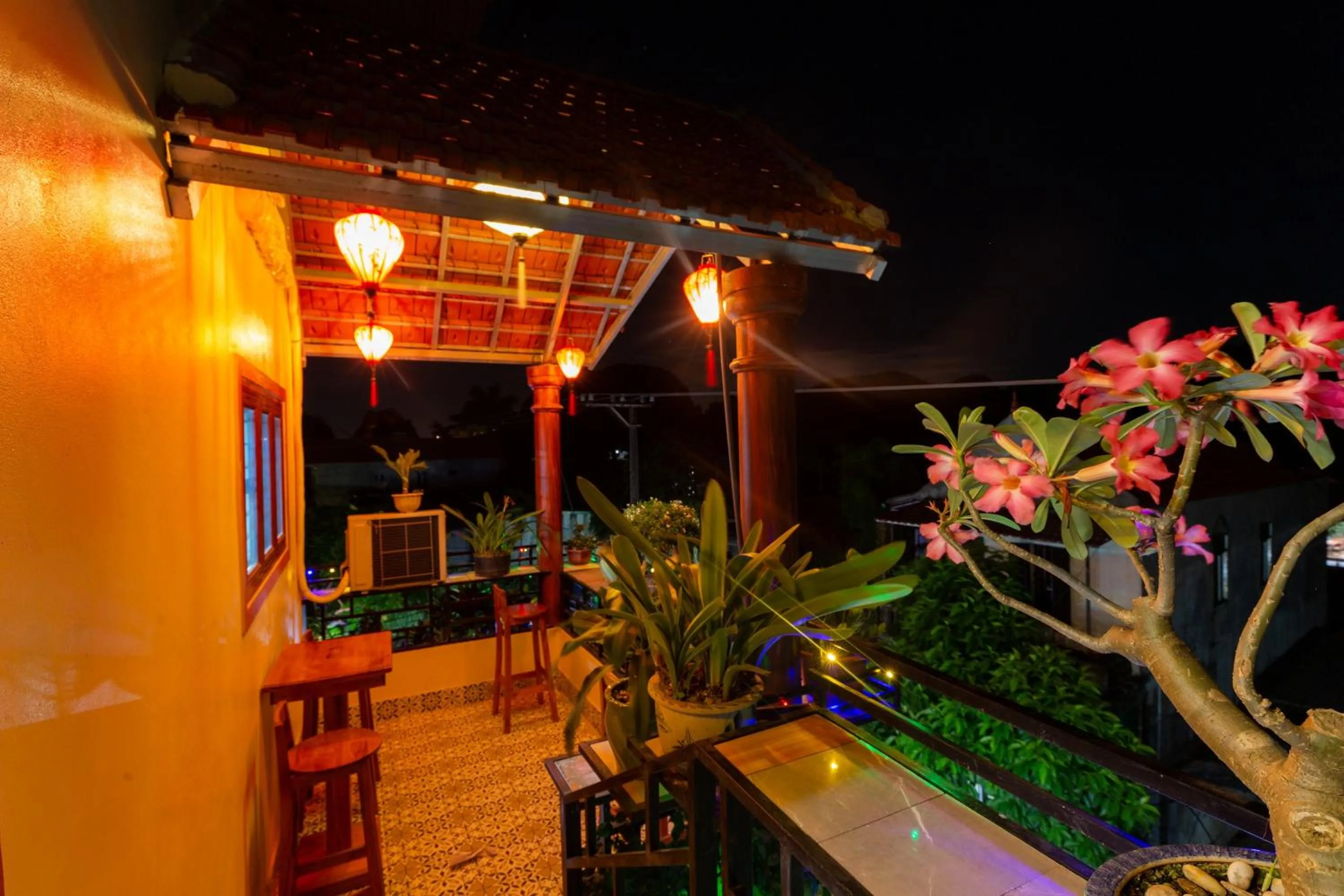 Patio in Tam Coc Tuong Vy Homestay