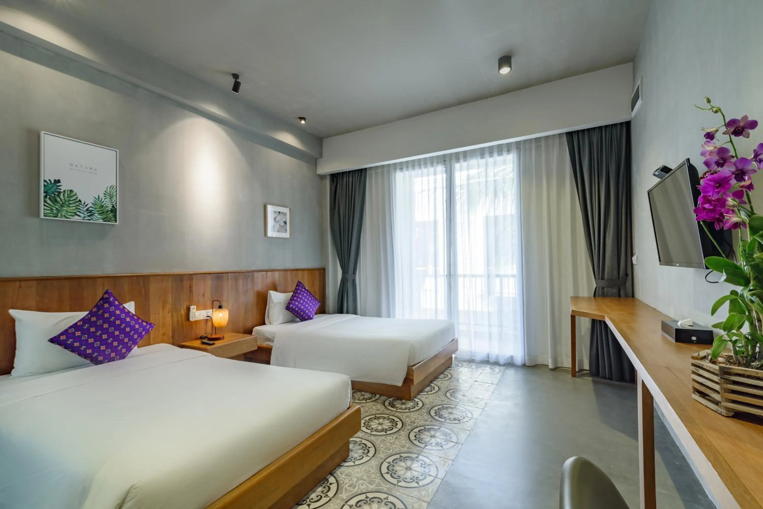 Photo of the whole room, Bed in Phka Kravan Boutique