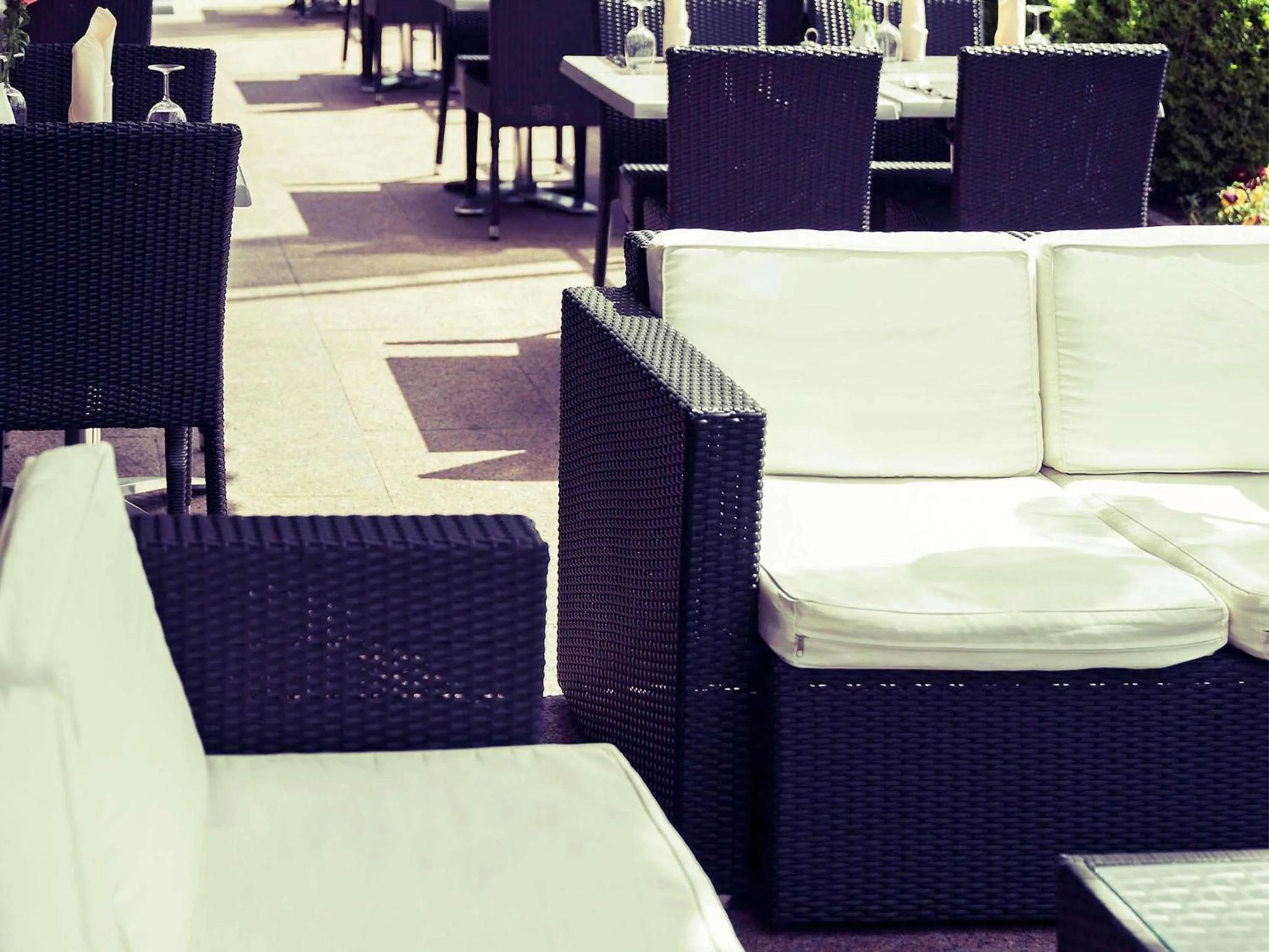 Restaurant/places to eat in Mercure Biel