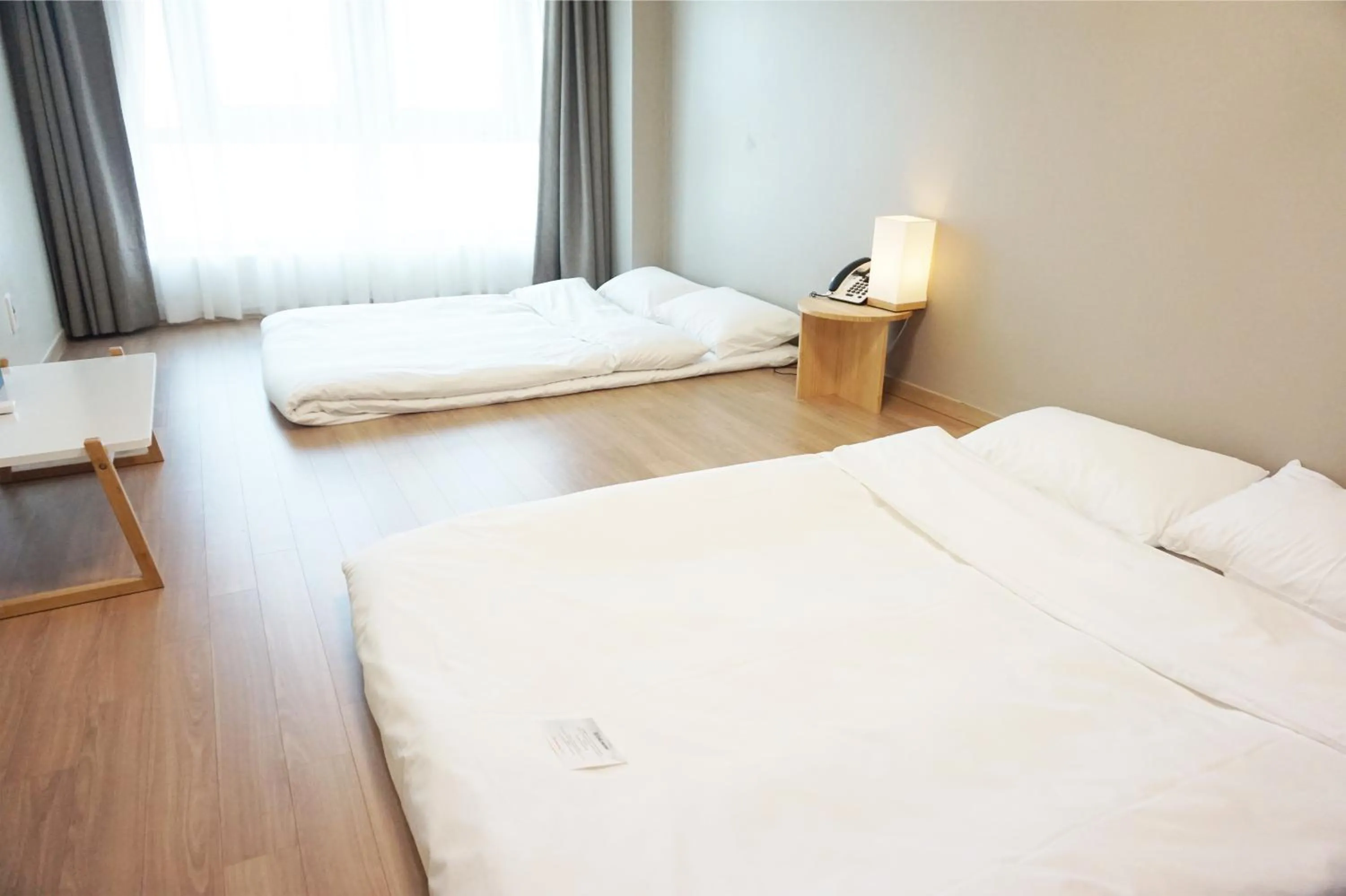Bed in Marinabay Sokcho