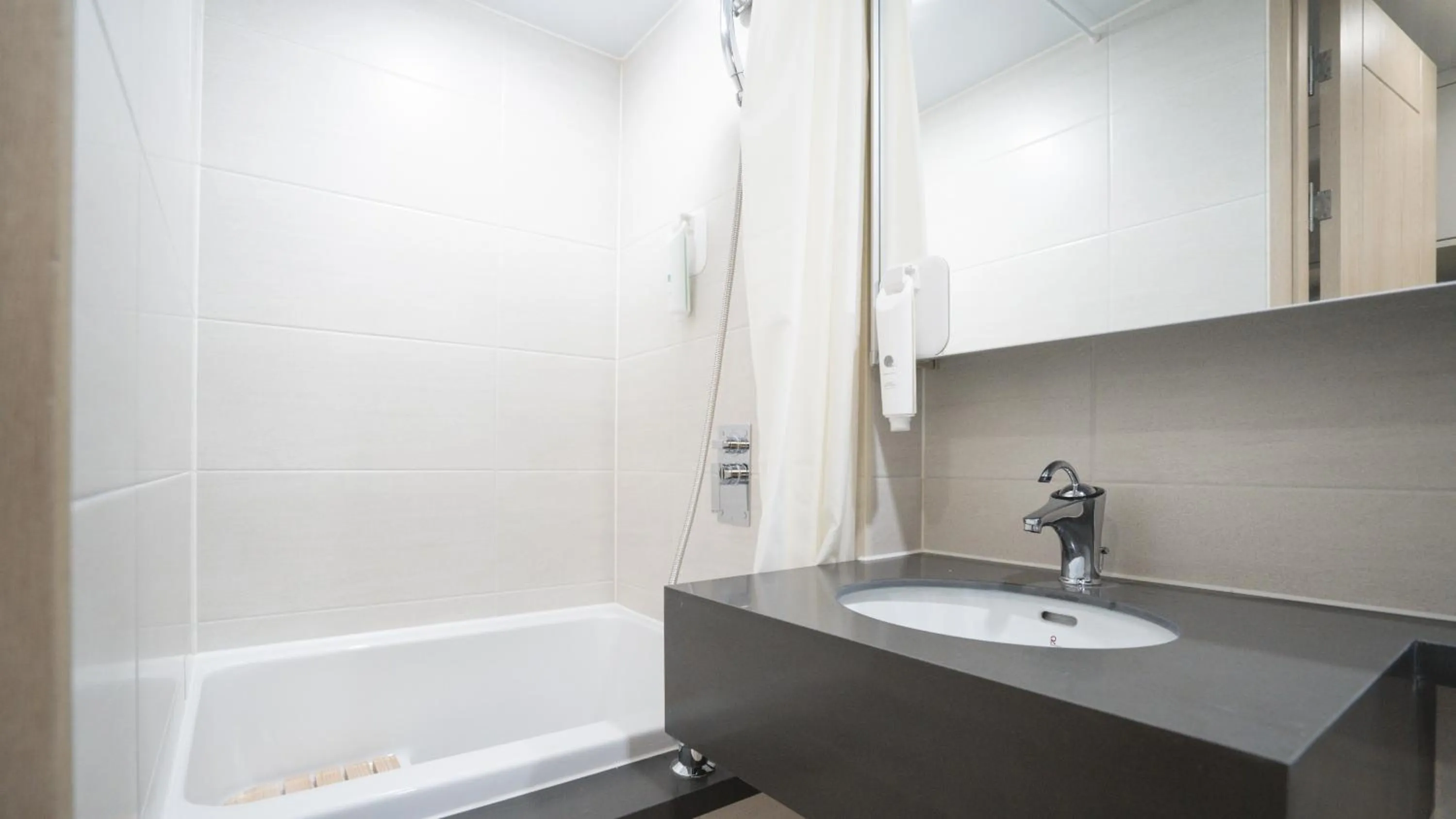 Bath in Marinabay Sokcho