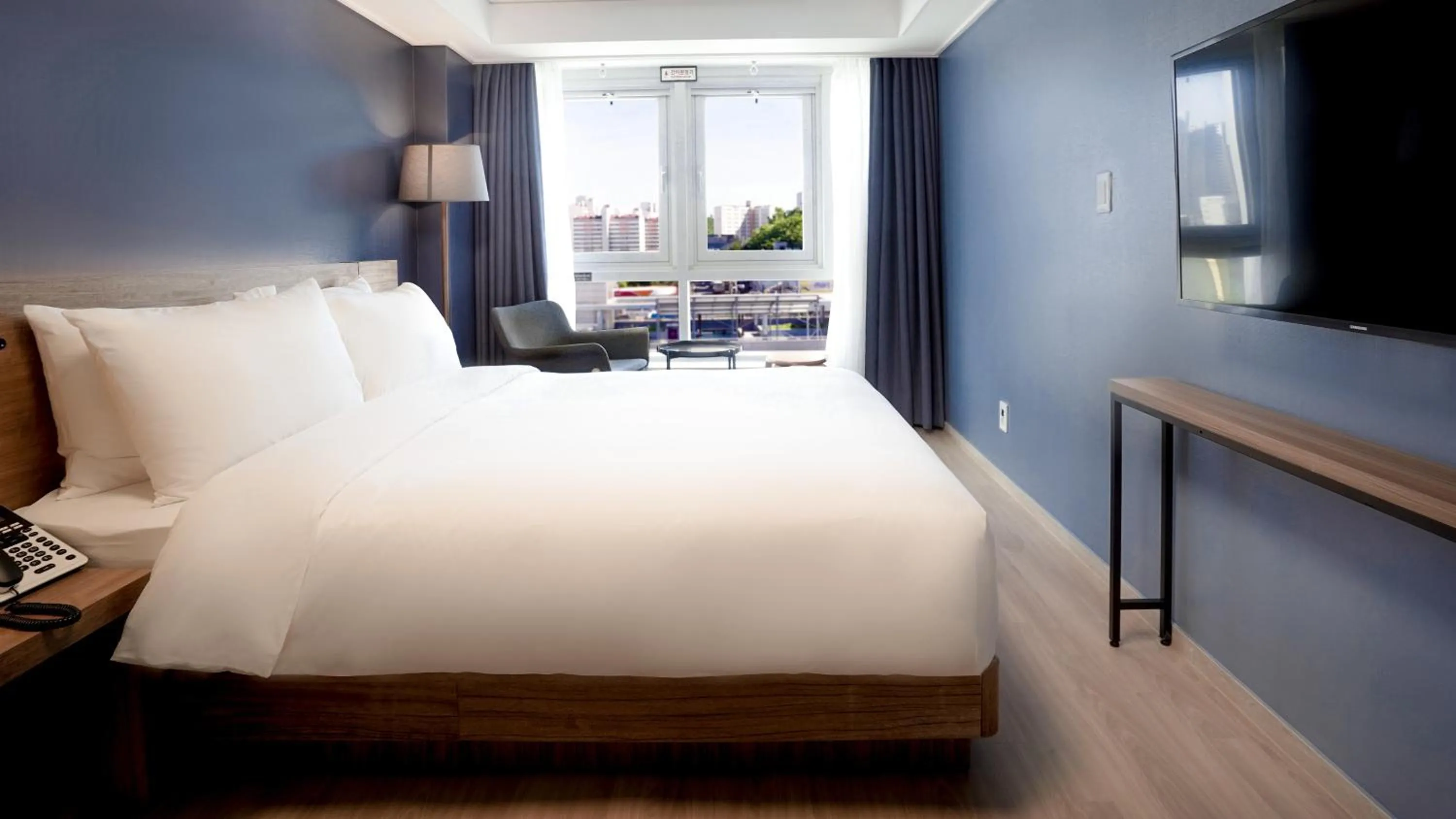 Bed in Marinabay Sokcho