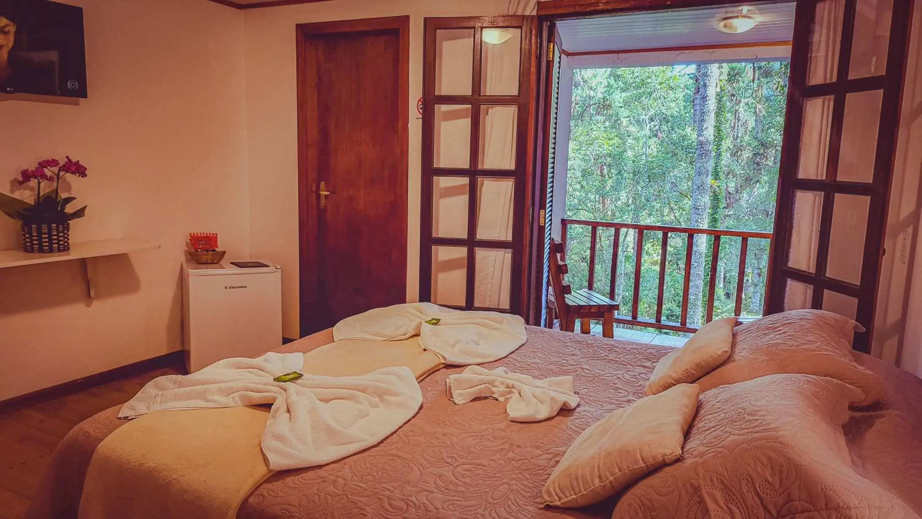 Double Room with Balcony in Pousada Atalaia Capivari Double Room with Balcony in Pousada Atalaia Capivari