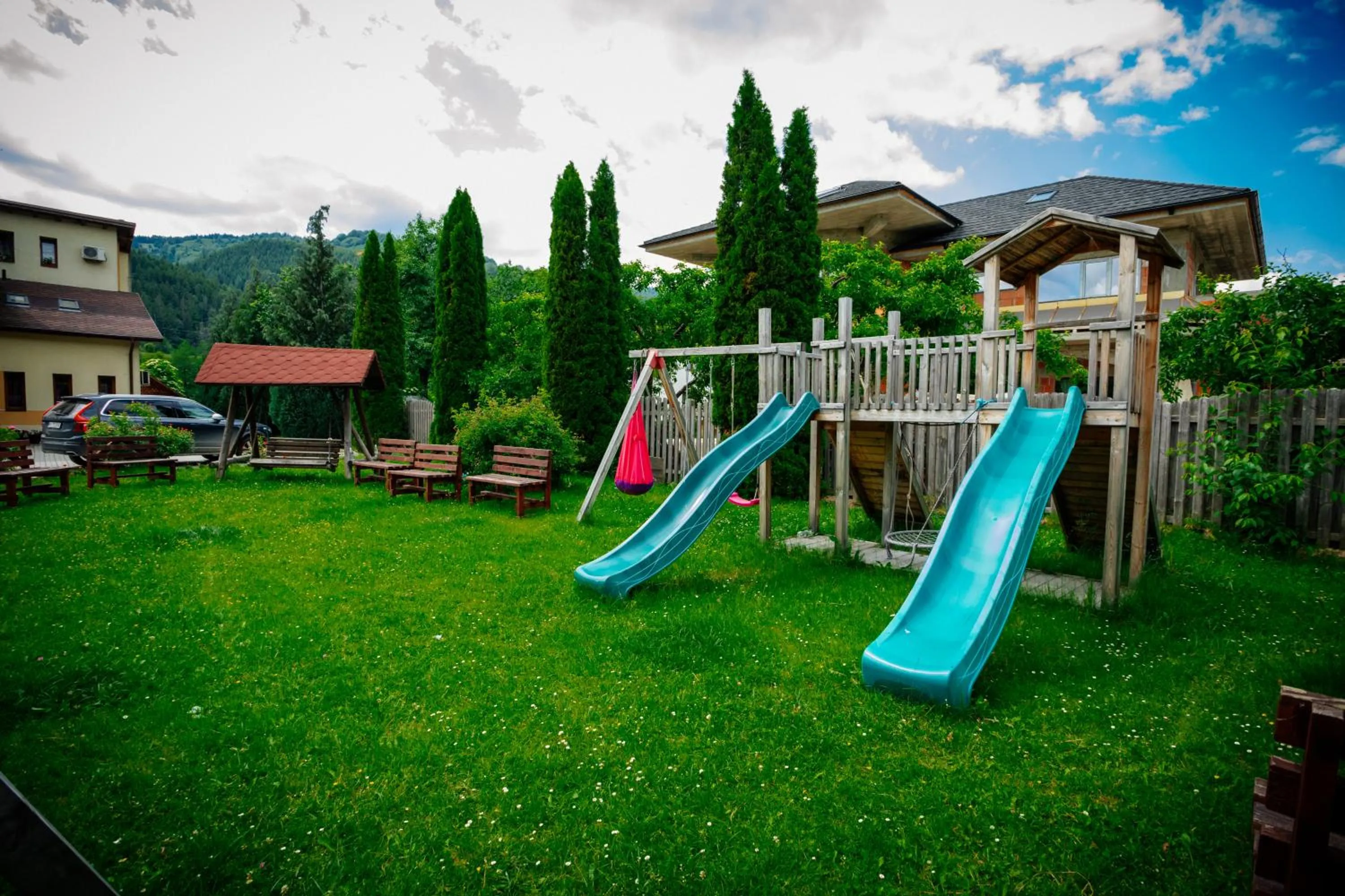 Children play ground in Pensiunea Floare de Colţ