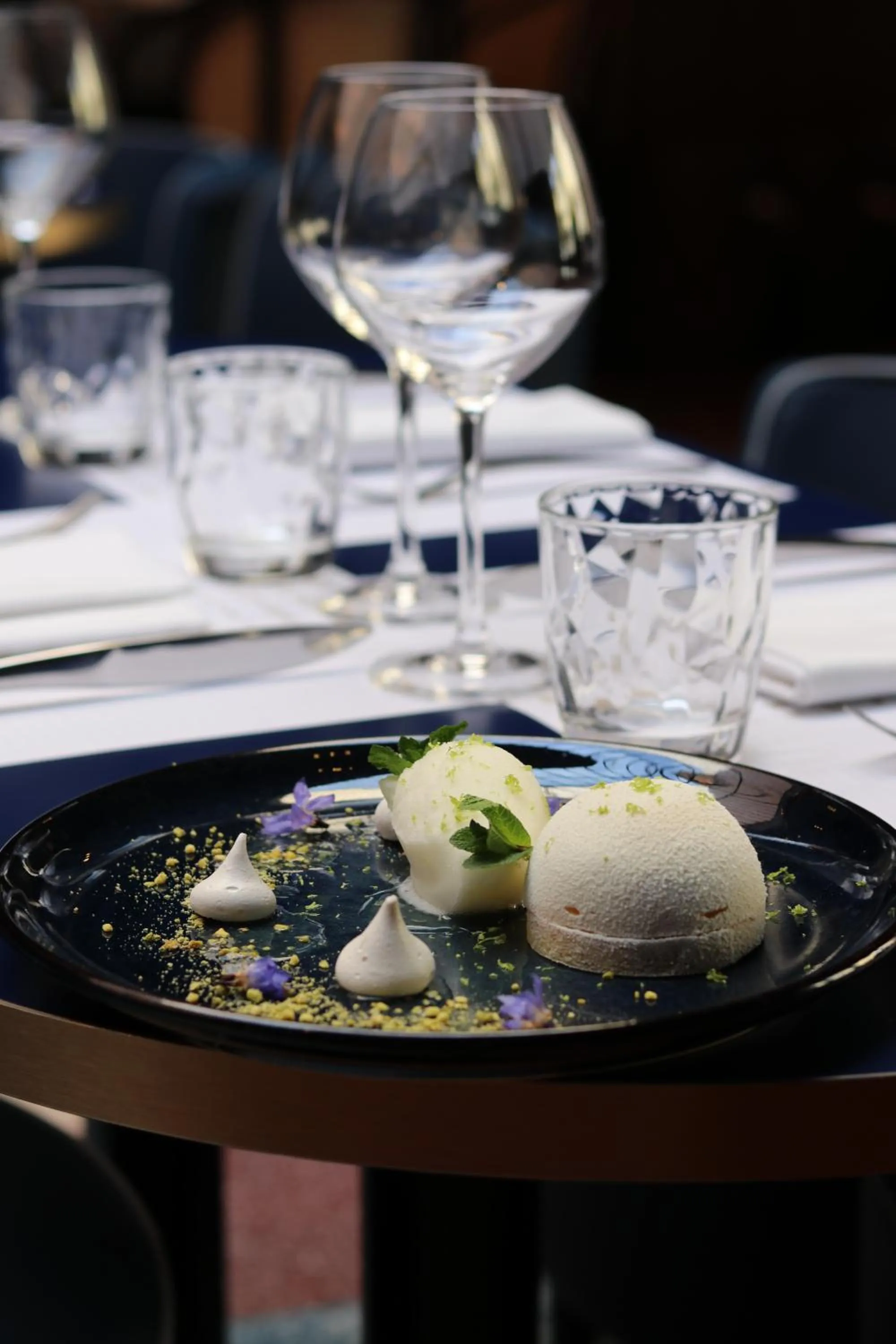 Restaurant/places to eat in L'Eautel Toulon Centre Port