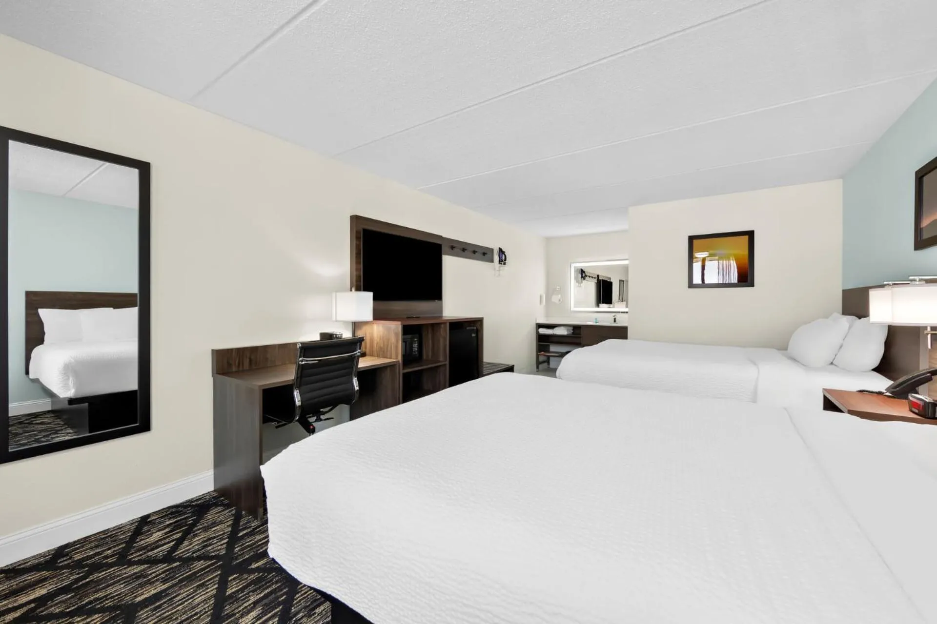 Bed in Days Inn & Suites by Wyndham Pigeon Forge