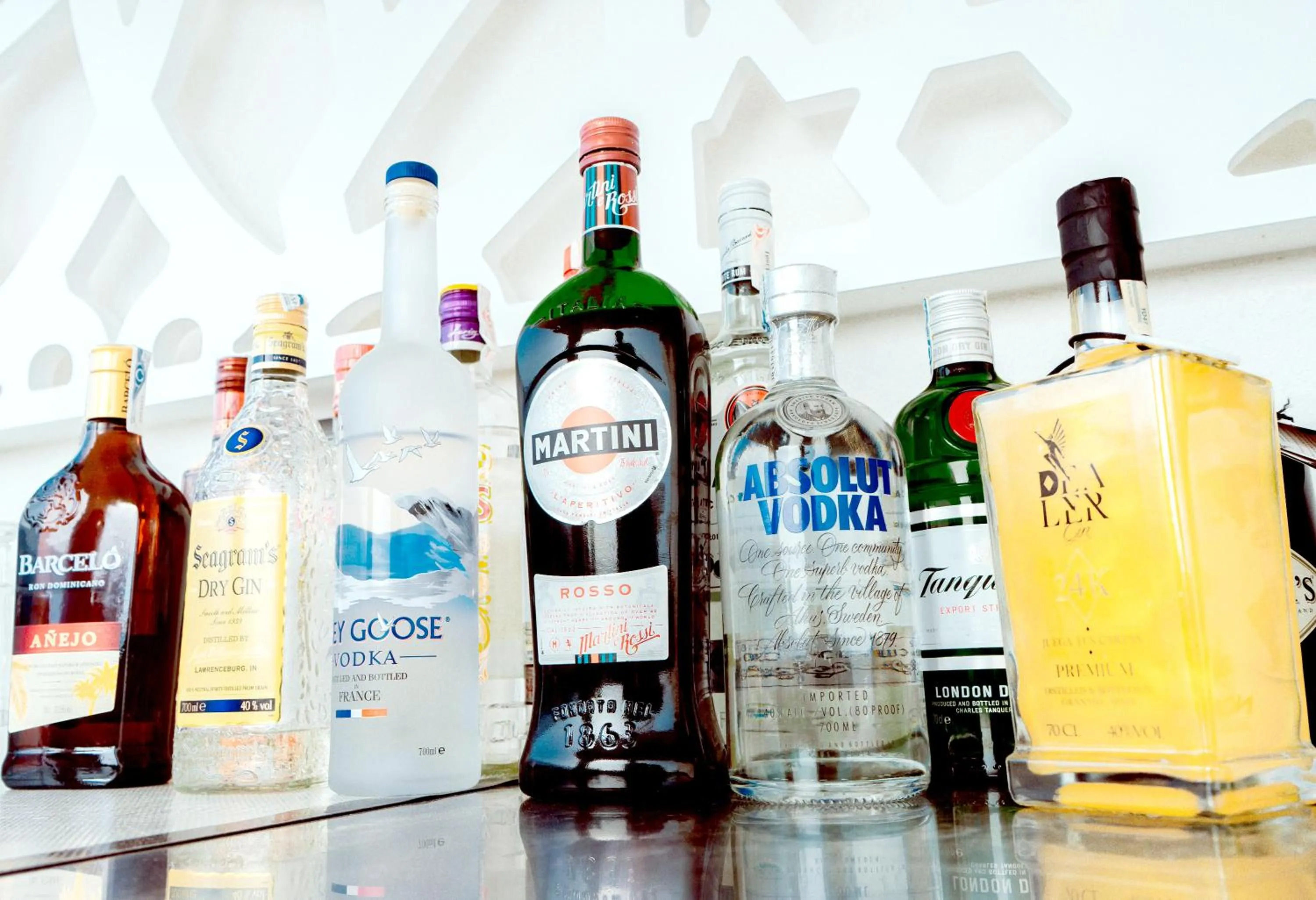 Lounge or bar in DAOS Suites & Terrace Marbella