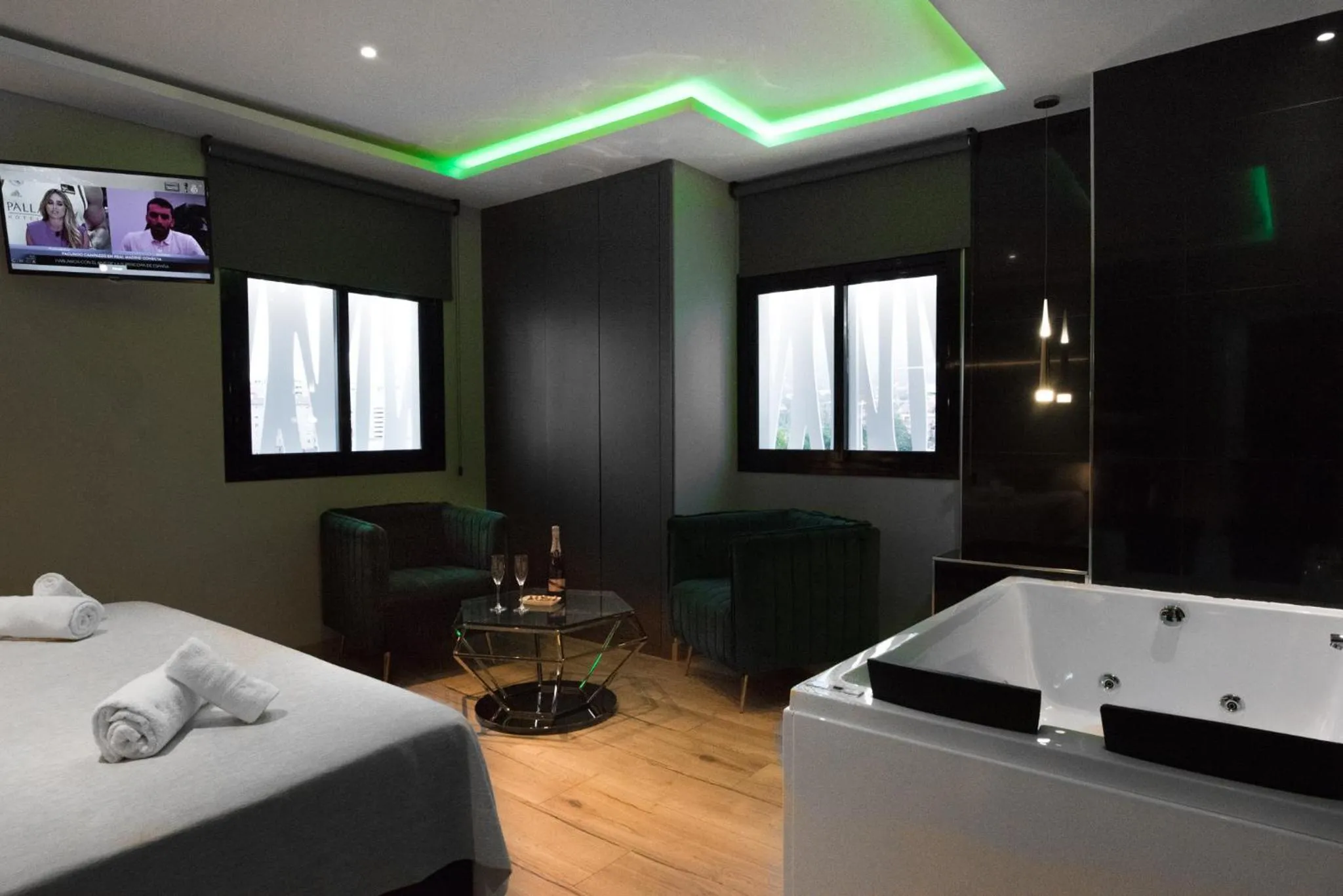 Photo of the whole room, Bed in DAOS Suites & Terrace Marbella