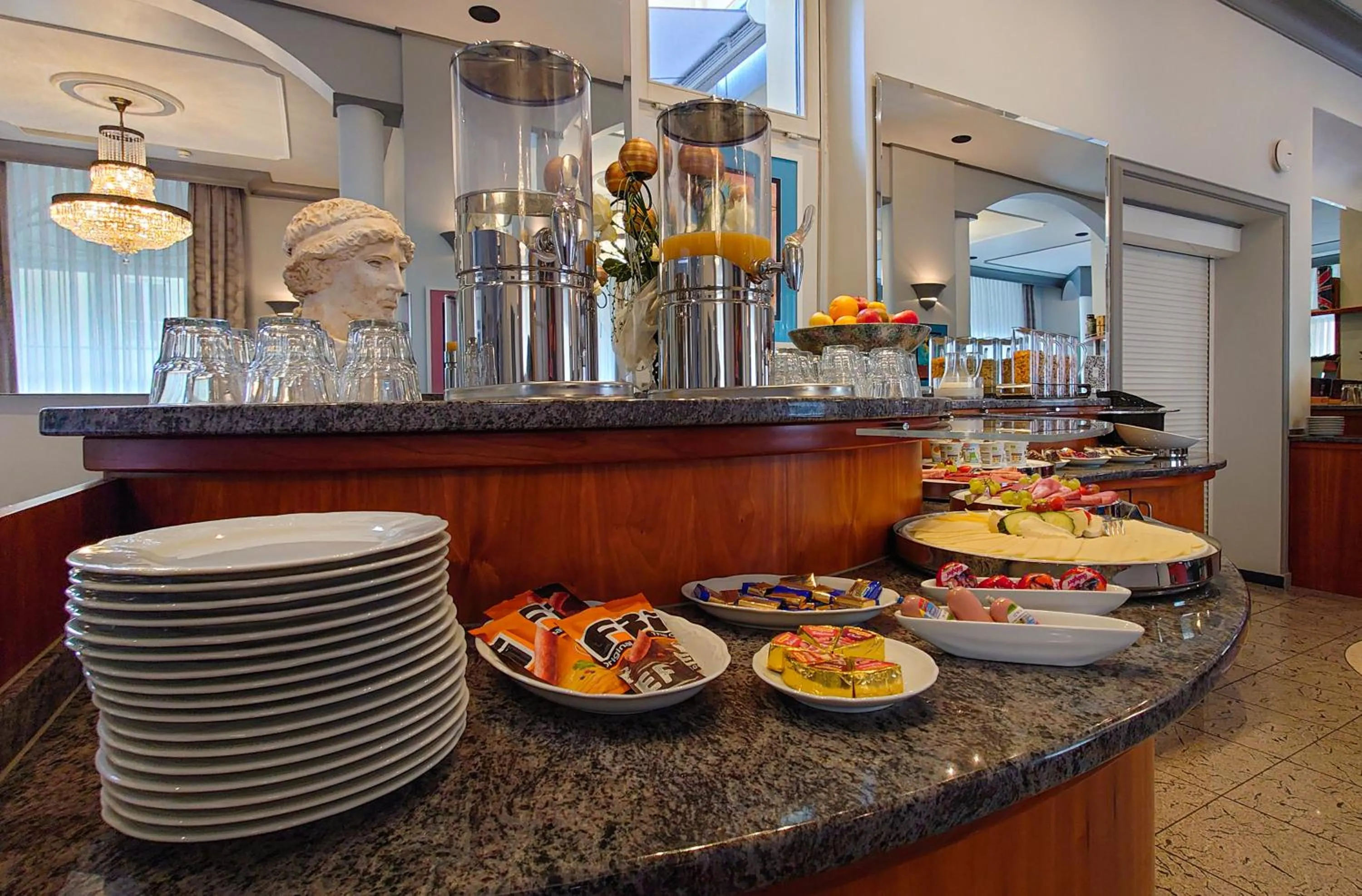 The KRAL - Business Hotel & Serviced Apartments