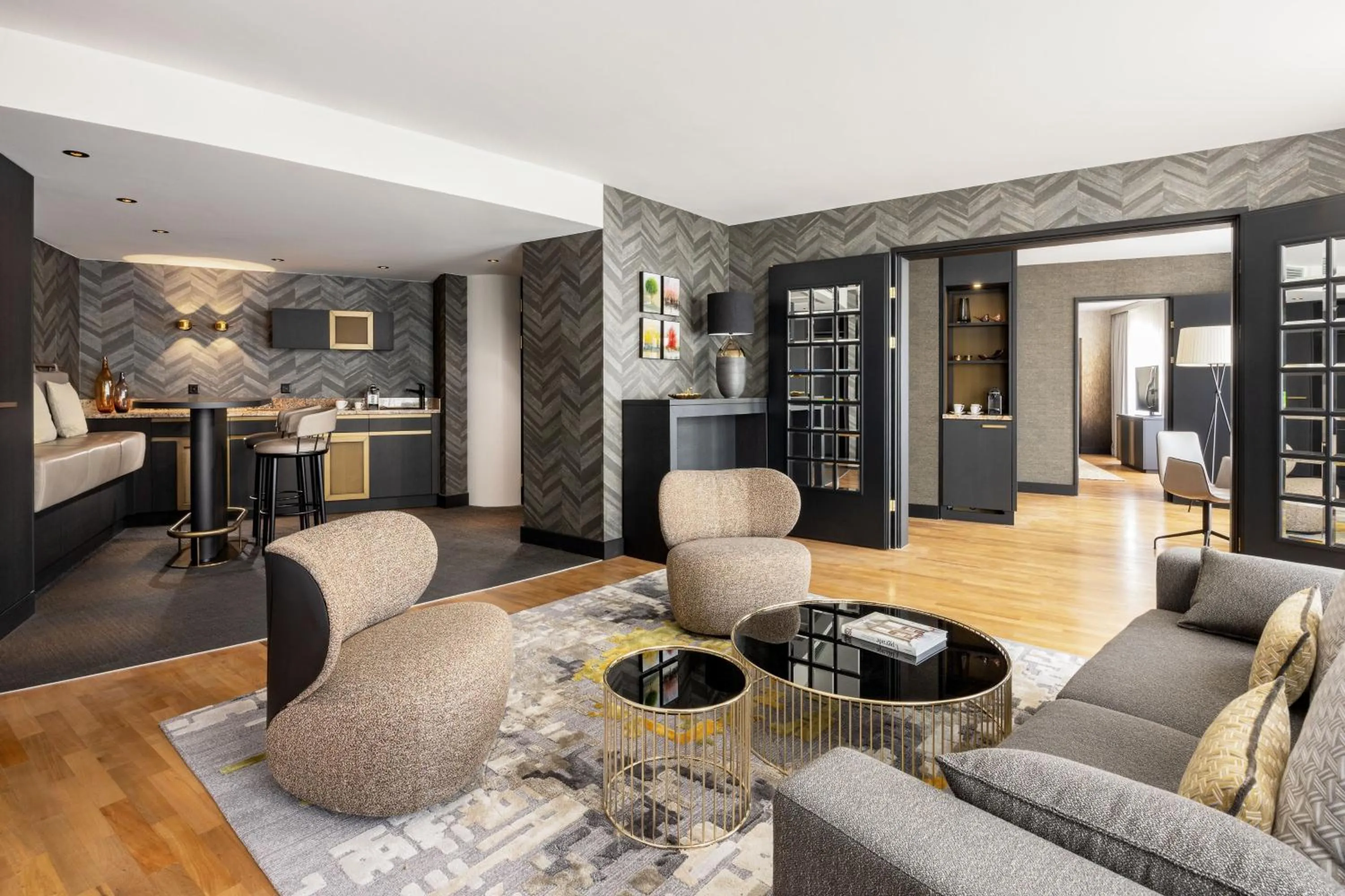 Photo of the whole room in Basel Marriott Hotel