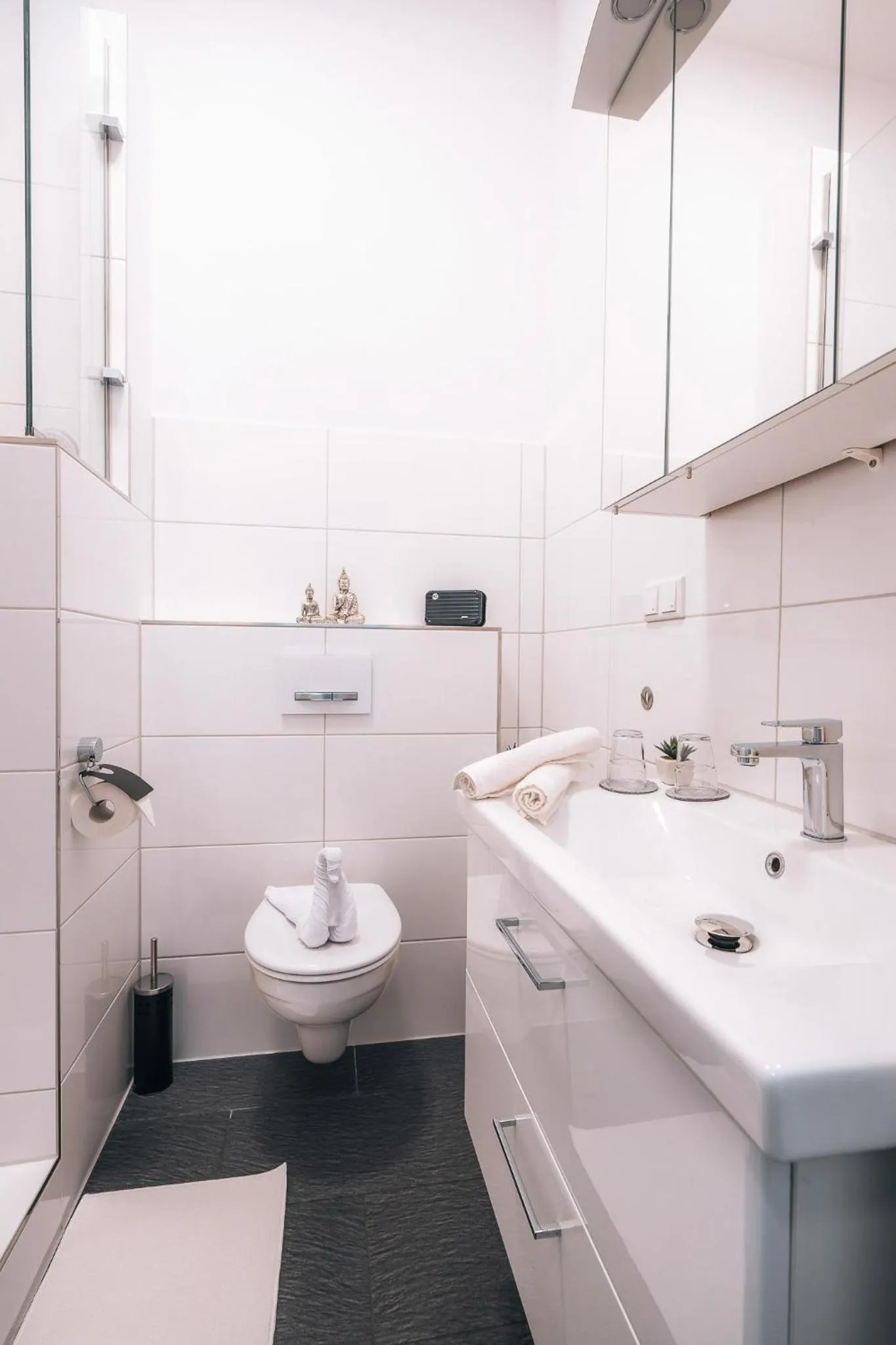 Bathroom in Sleep Point - Self Check in Hotel