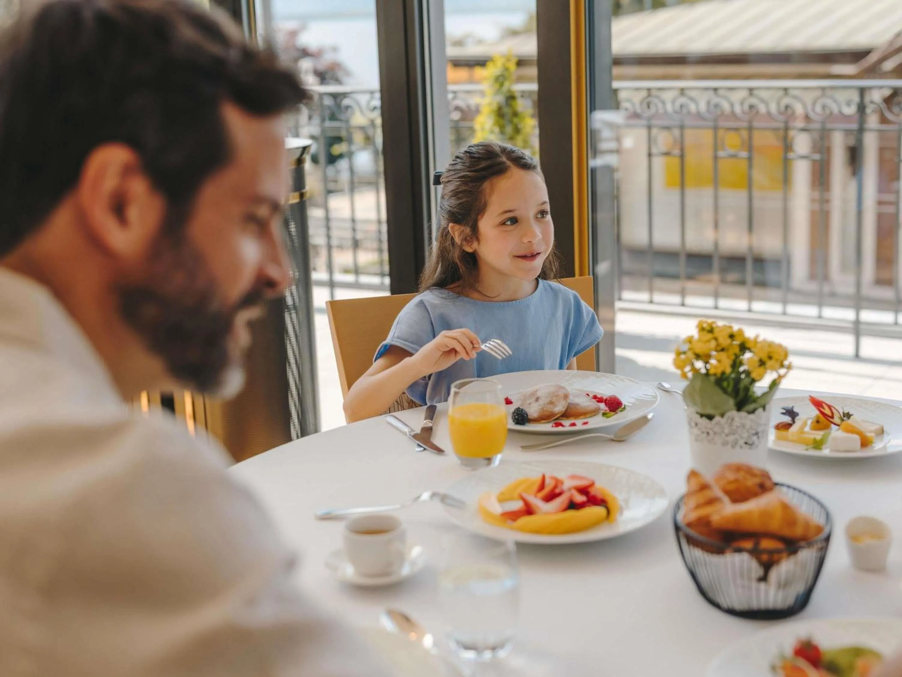 Restaurant/places to eat in Fairmont Le Montreux Palace