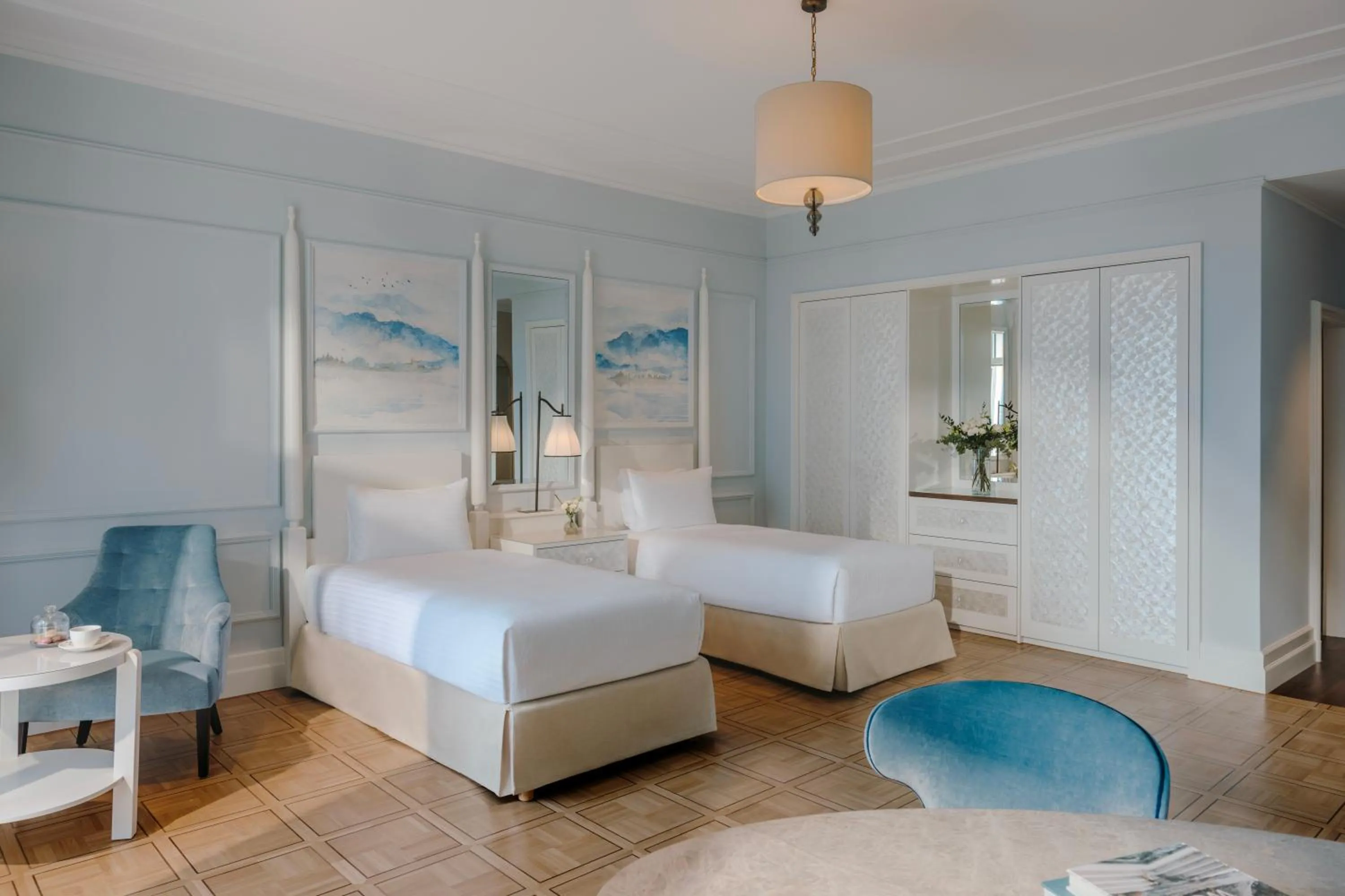 Bed in Fairmont Le Montreux Palace