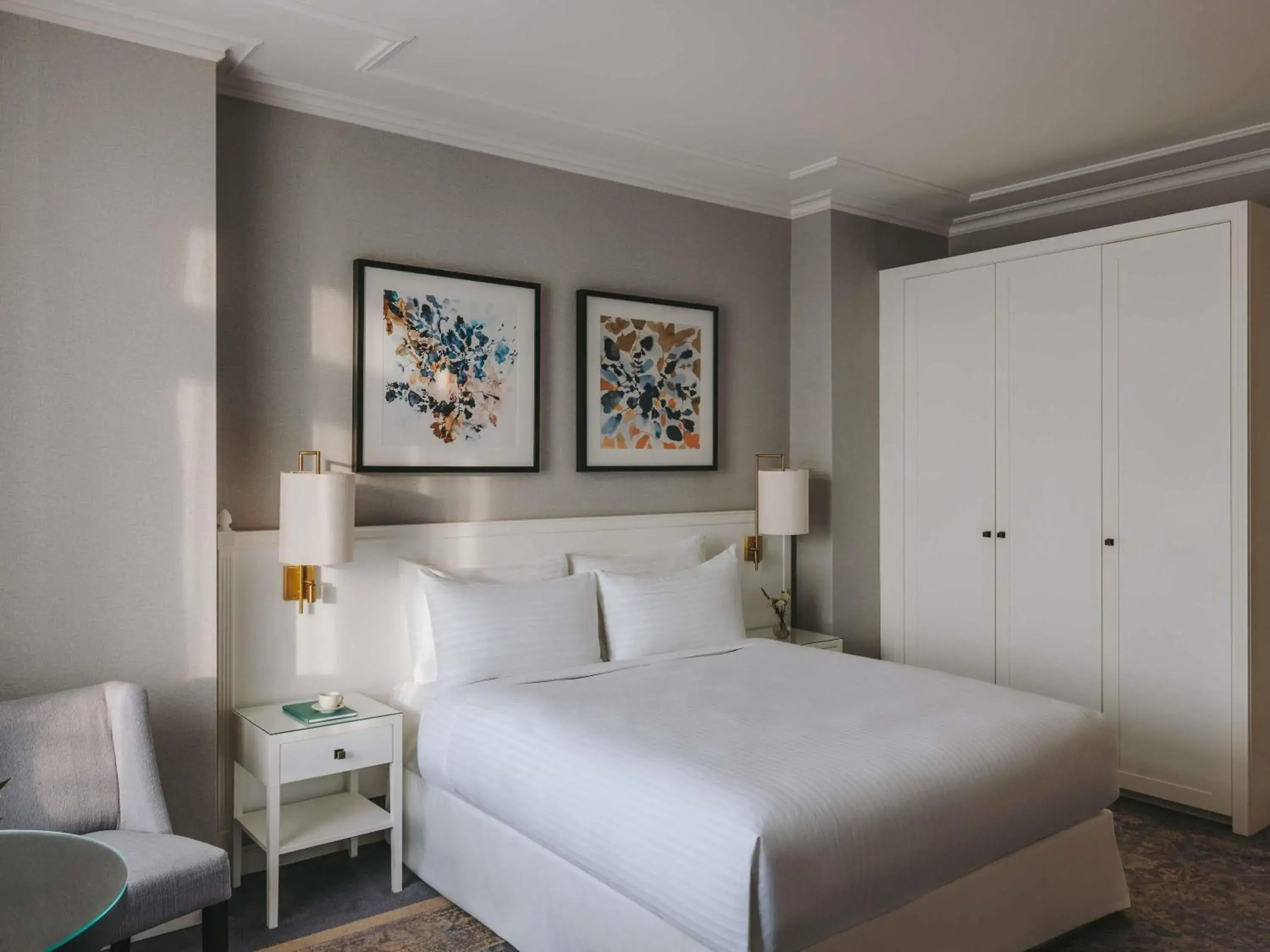 Fairmont City View One King in Fairmont Le Montreux Palace Fairmont City View One King in Fairmont Le Montreux Palace