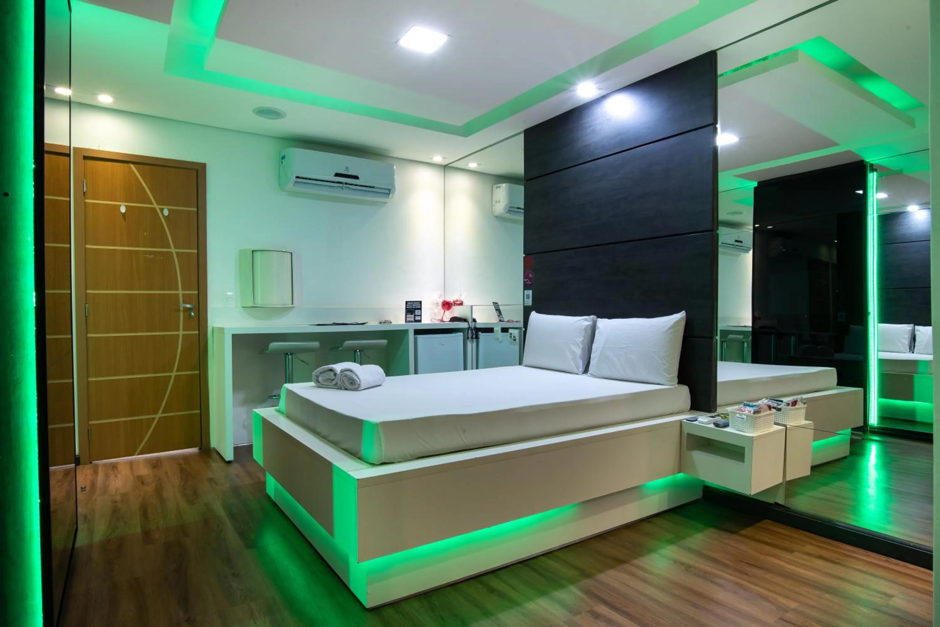 Bed in Motel fantasy 4 (adult Only)